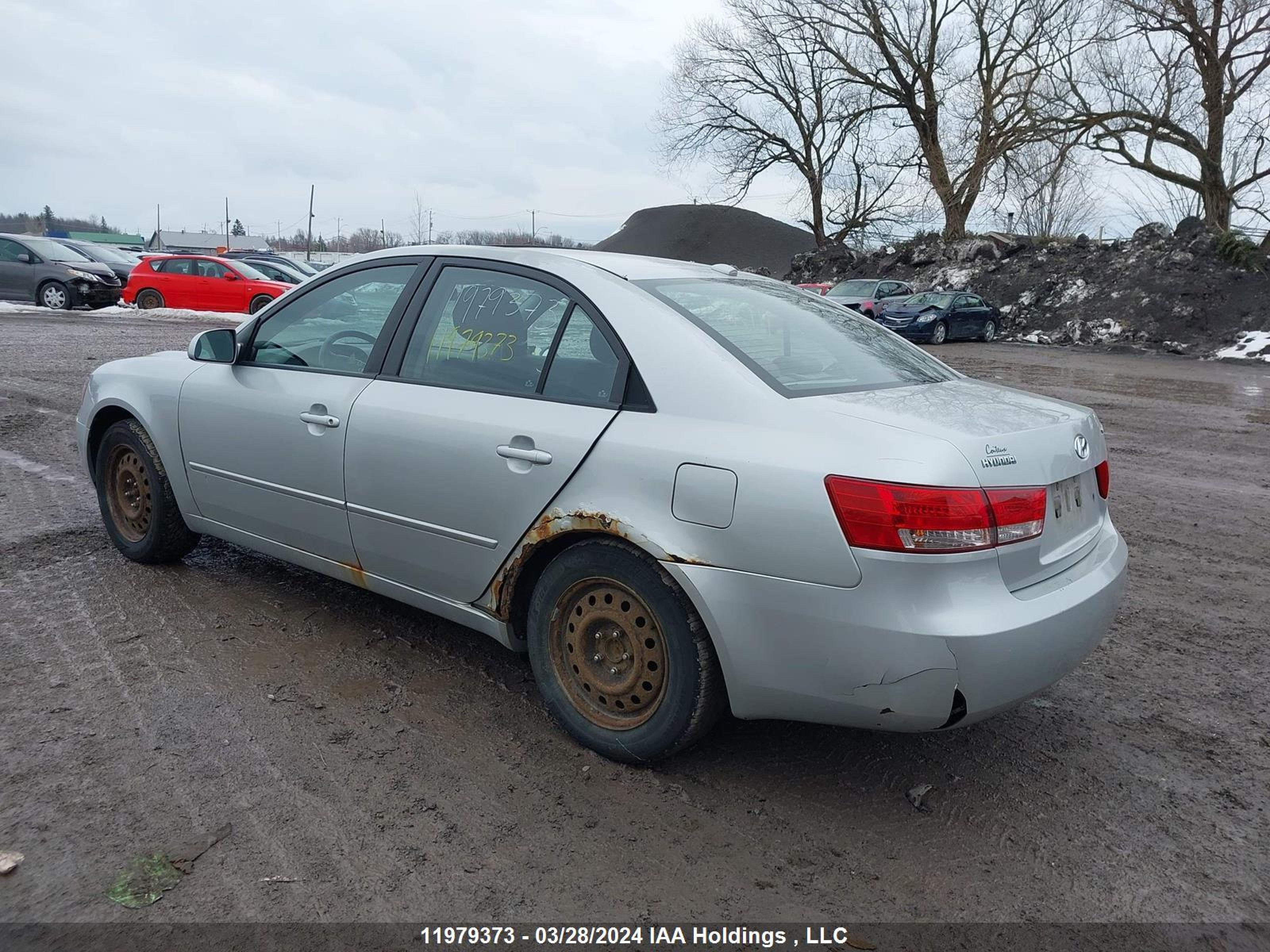 Photo 2 VIN: 5NPET46C68H374536 - HYUNDAI SONATA 