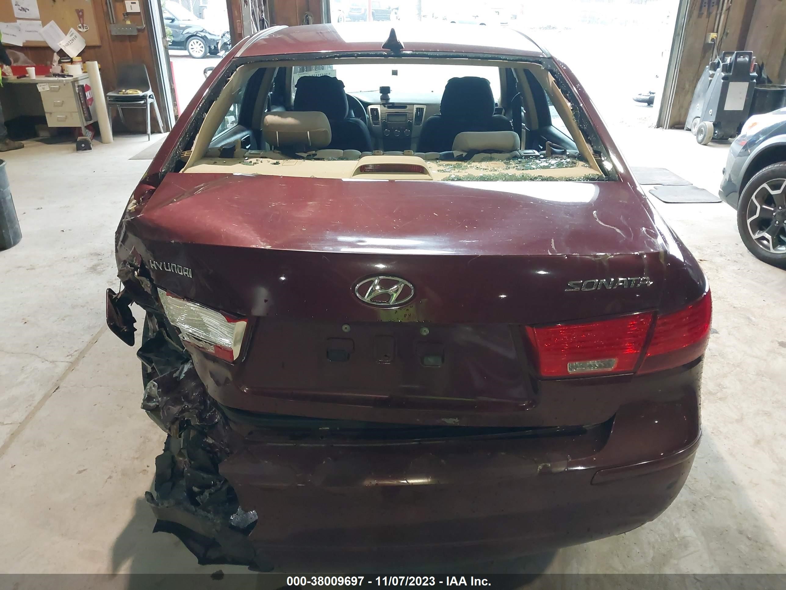 Photo 15 VIN: 5NPET46C69H488635 - HYUNDAI SONATA 