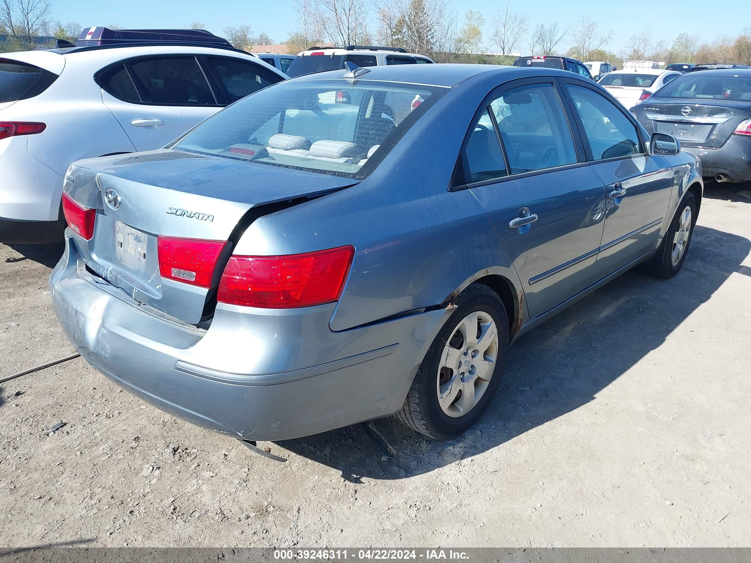 Photo 3 VIN: 5NPET46C69H497223 - HYUNDAI SONATA 