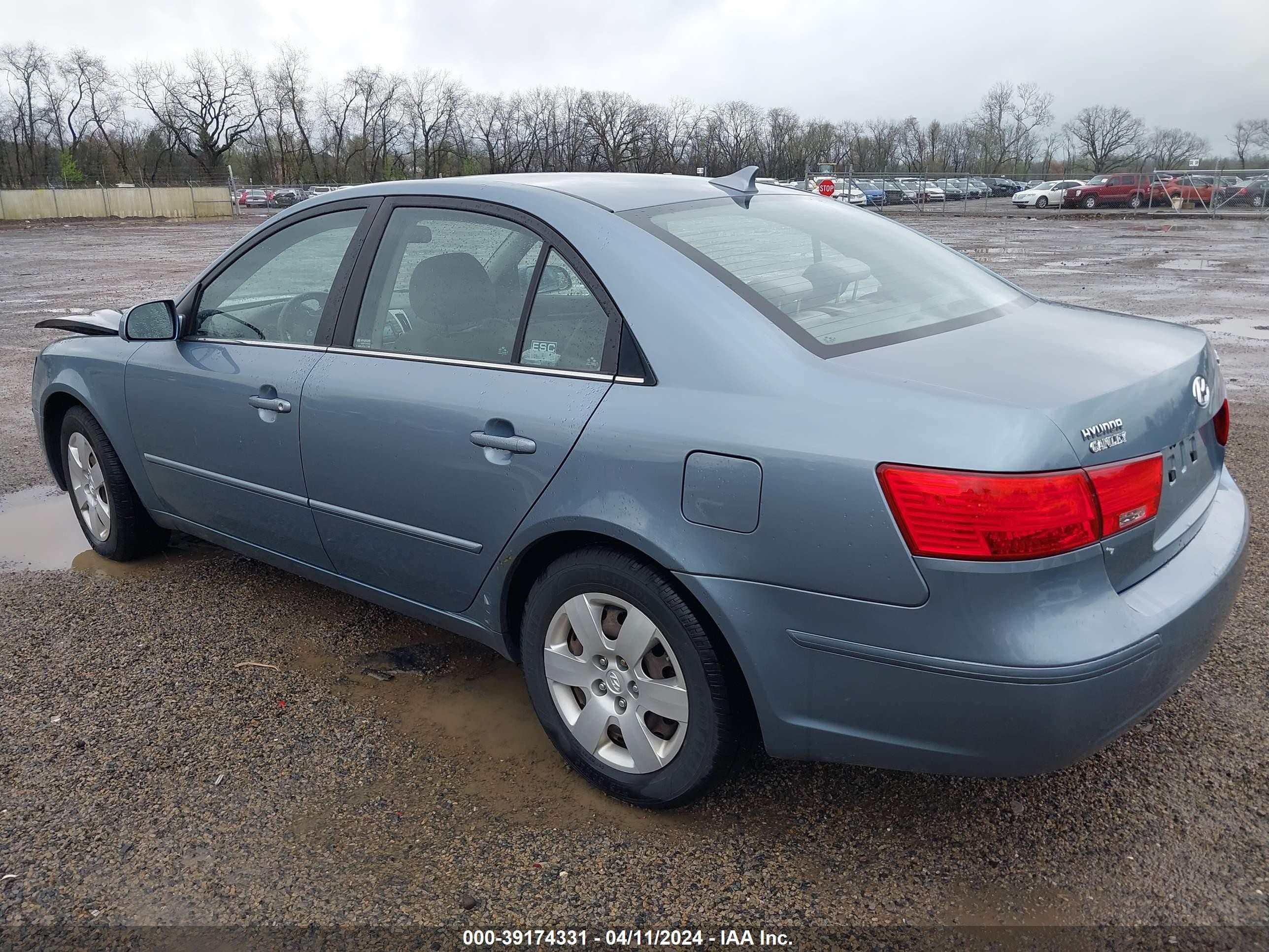 Photo 2 VIN: 5NPET46C69H528454 - HYUNDAI SONATA 