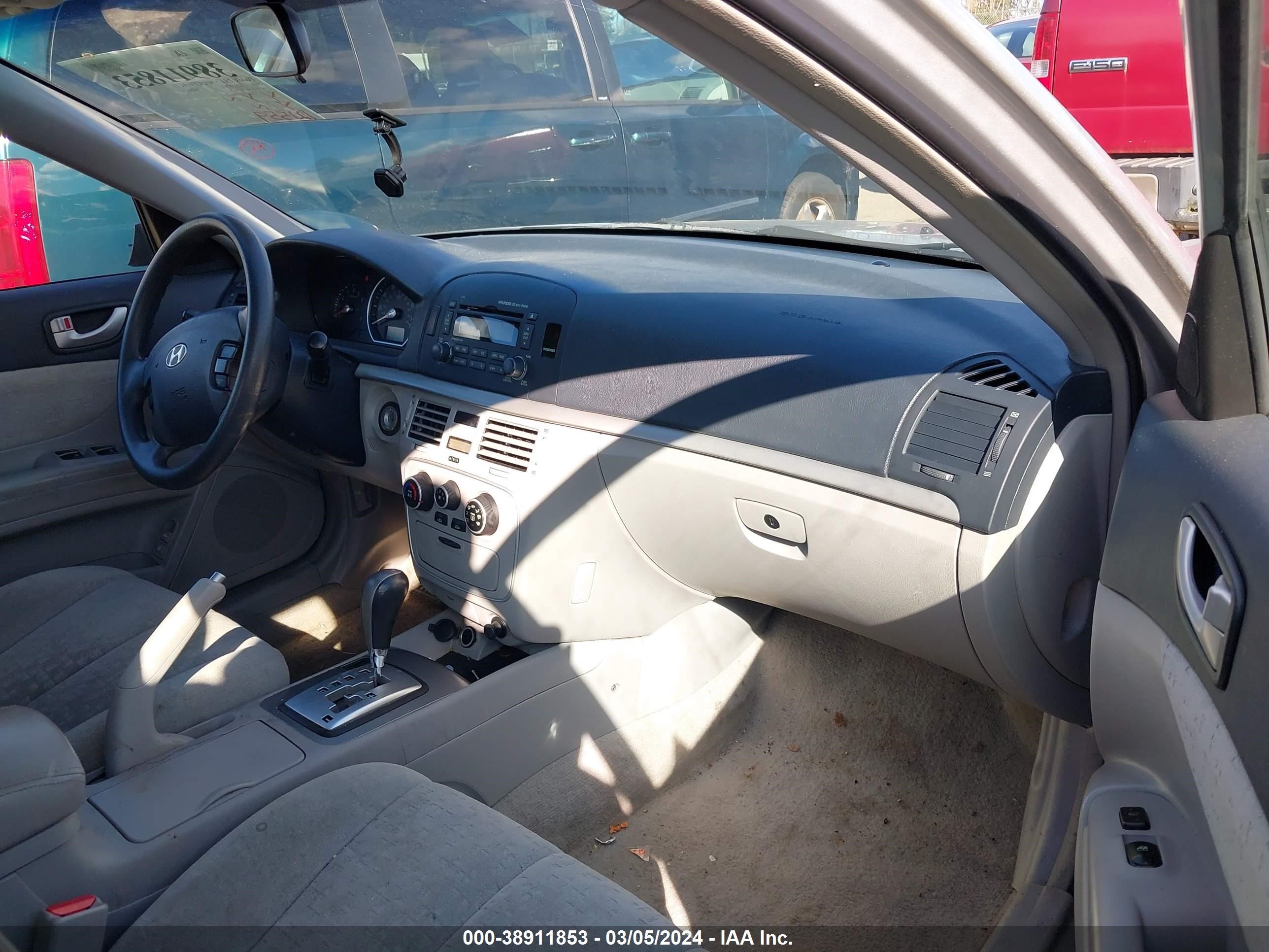 Photo 4 VIN: 5NPET46C77H269728 - HYUNDAI SONATA 