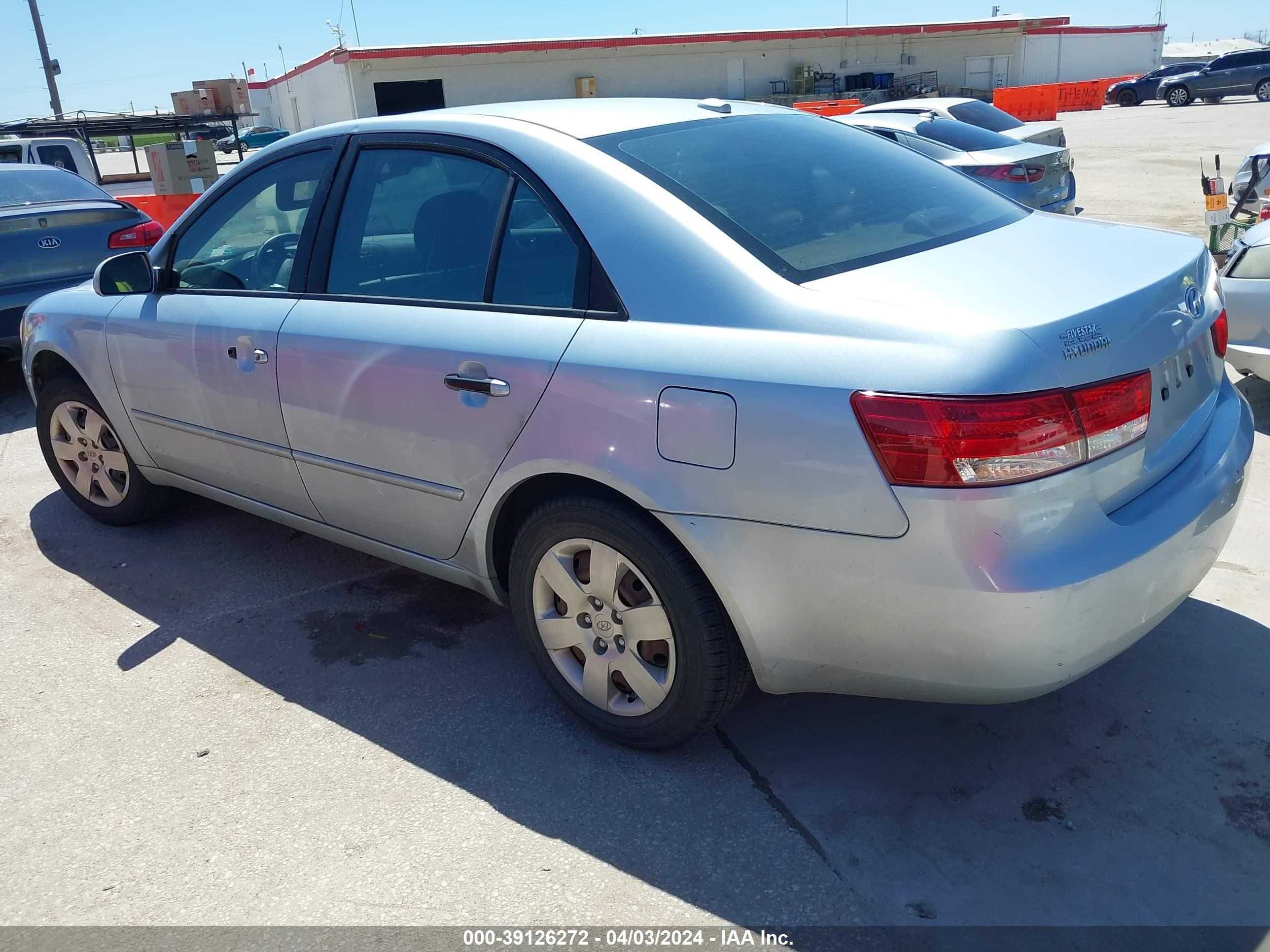 Photo 2 VIN: 5NPET46C78H378336 - HYUNDAI SONATA 