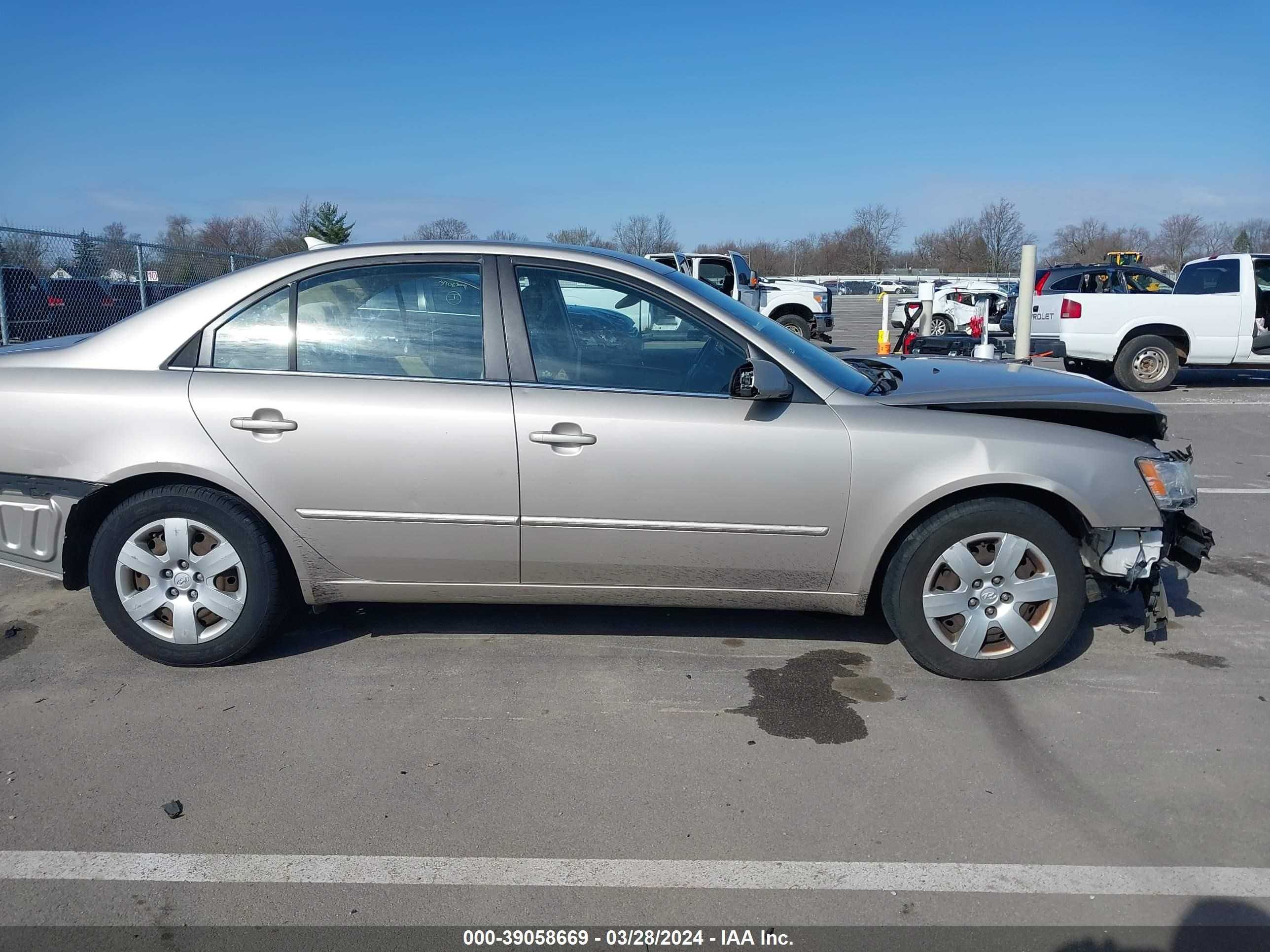 Photo 13 VIN: 5NPET46C79H492306 - HYUNDAI SONATA 