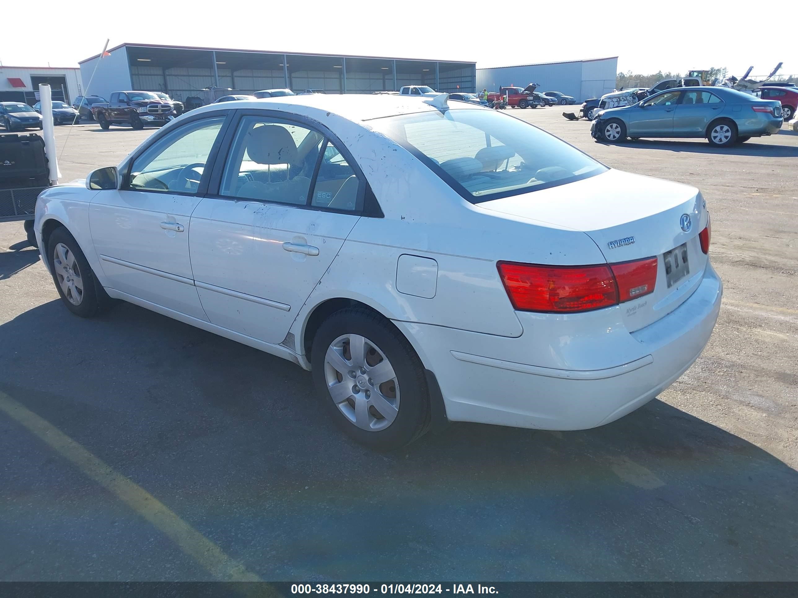 Photo 2 VIN: 5NPET46C89H507878 - HYUNDAI SONATA 