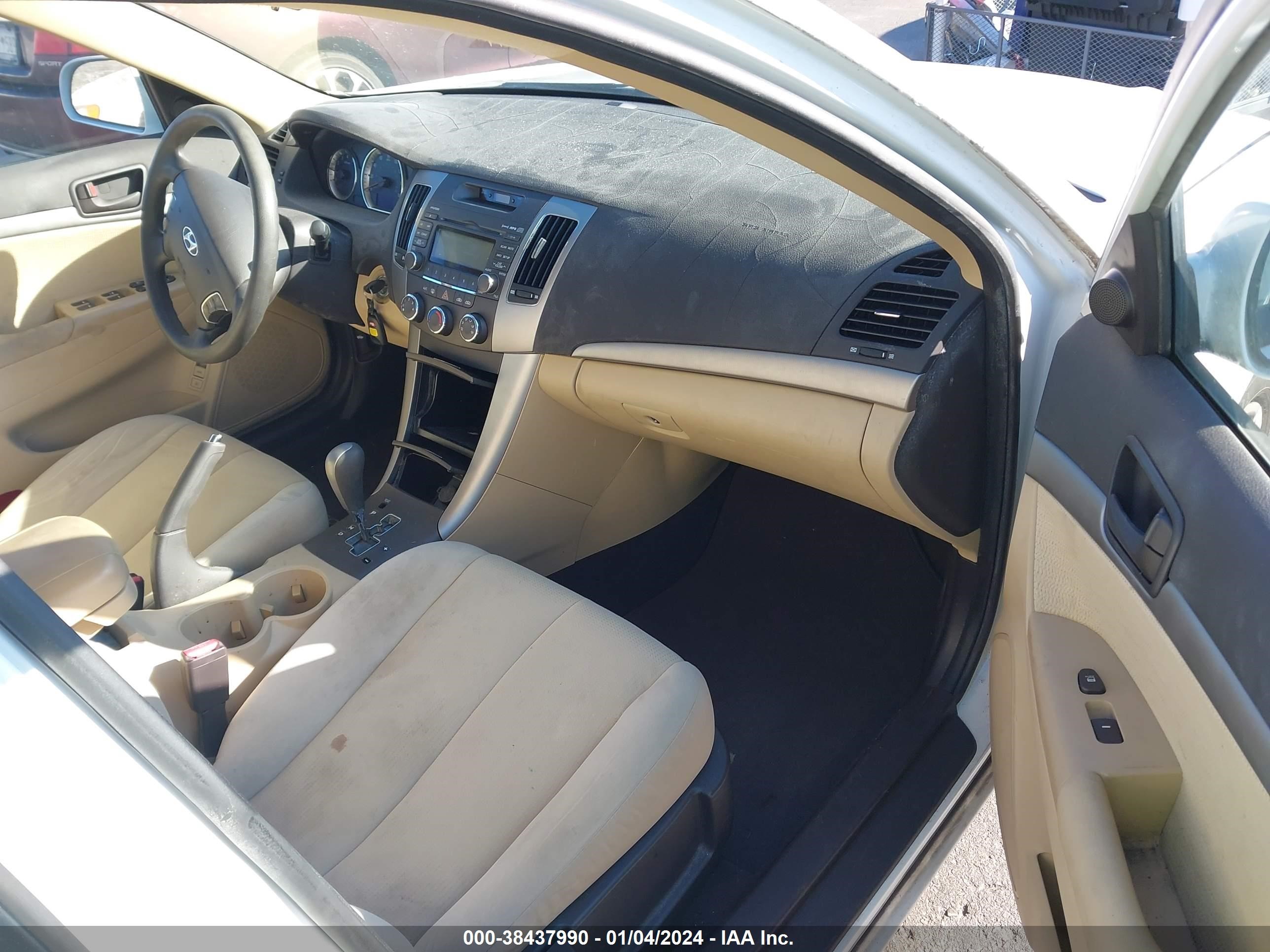 Photo 4 VIN: 5NPET46C89H507878 - HYUNDAI SONATA 