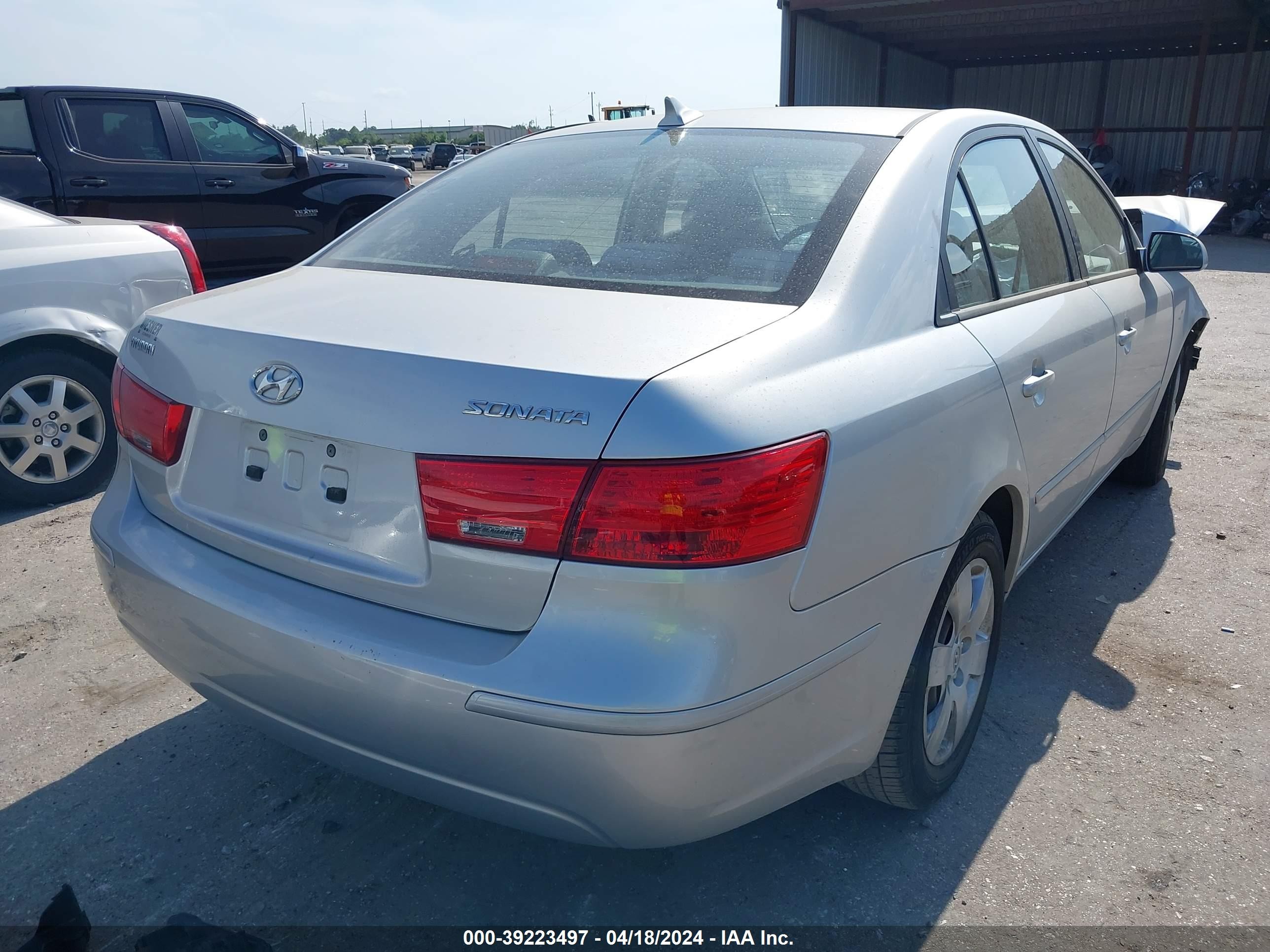 Photo 3 VIN: 5NPET46C99H540078 - HYUNDAI SONATA 