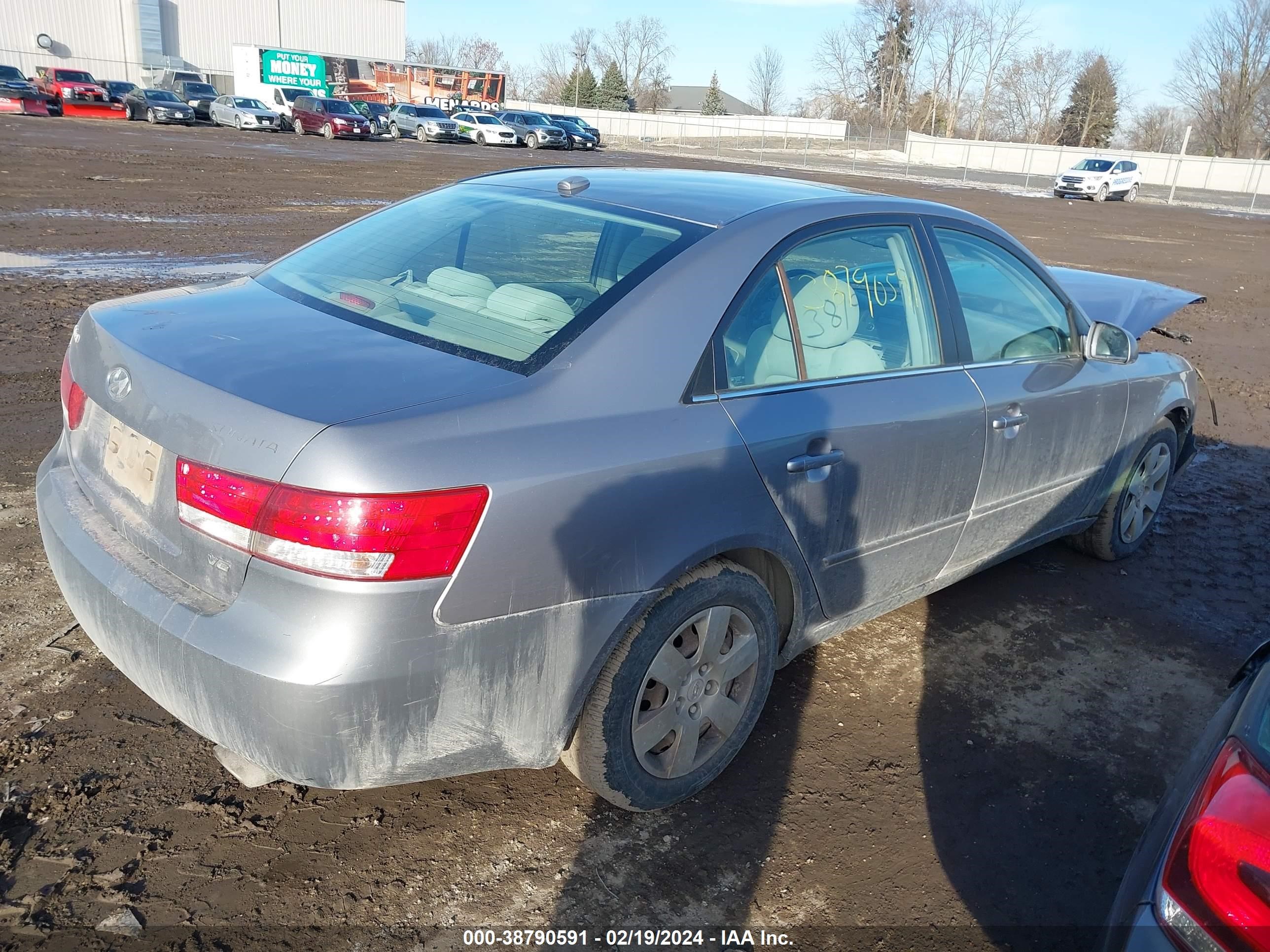 Photo 3 VIN: 5NPET46F38H328480 - HYUNDAI SONATA 