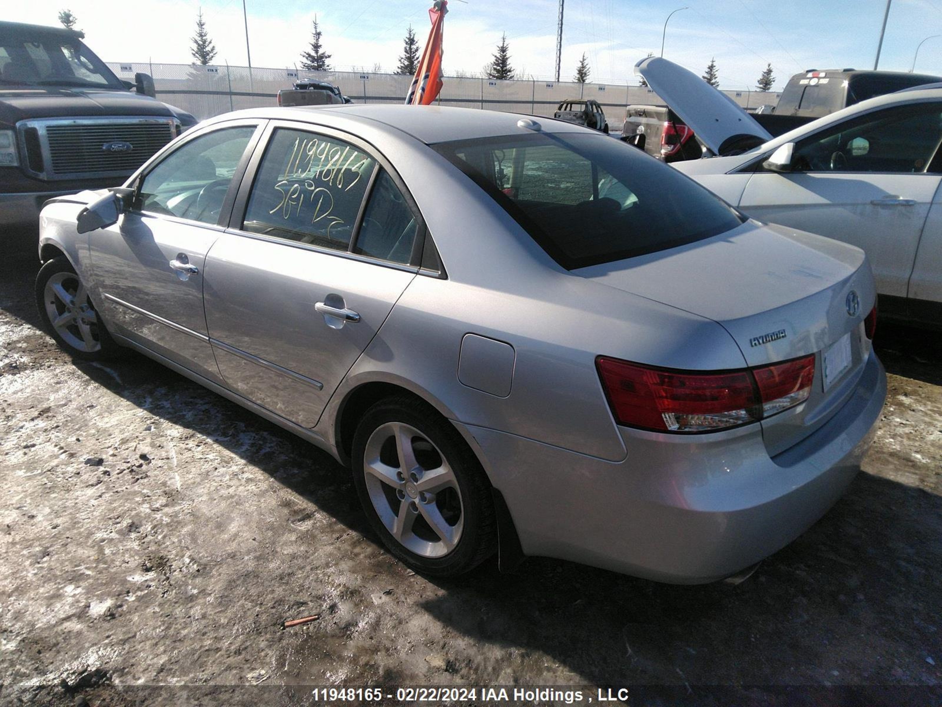 Photo 2 VIN: 5NPET46F38H335736 - HYUNDAI SONATA 