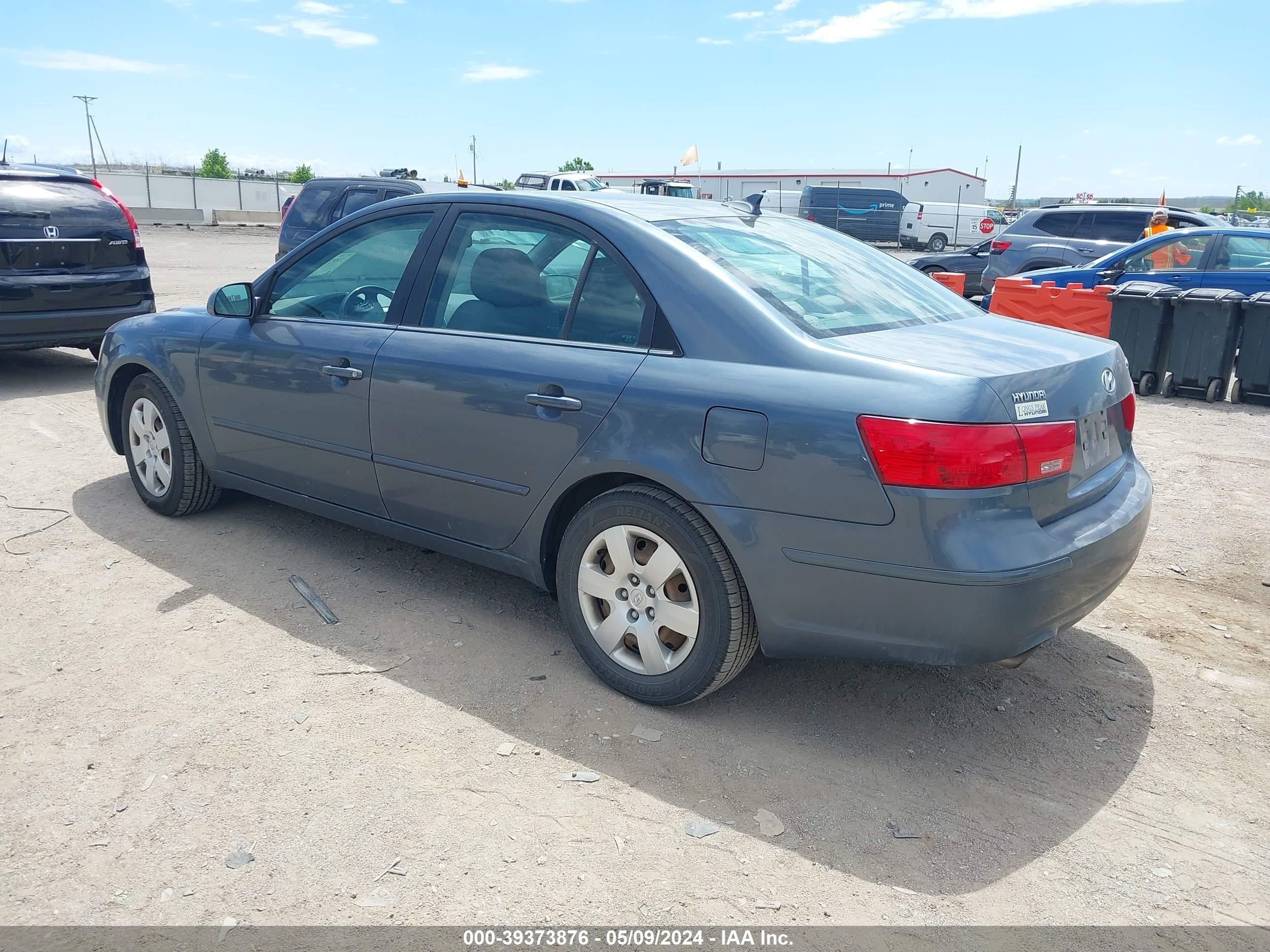 Photo 2 VIN: 5NPET46F49H457992 - HYUNDAI SONATA 