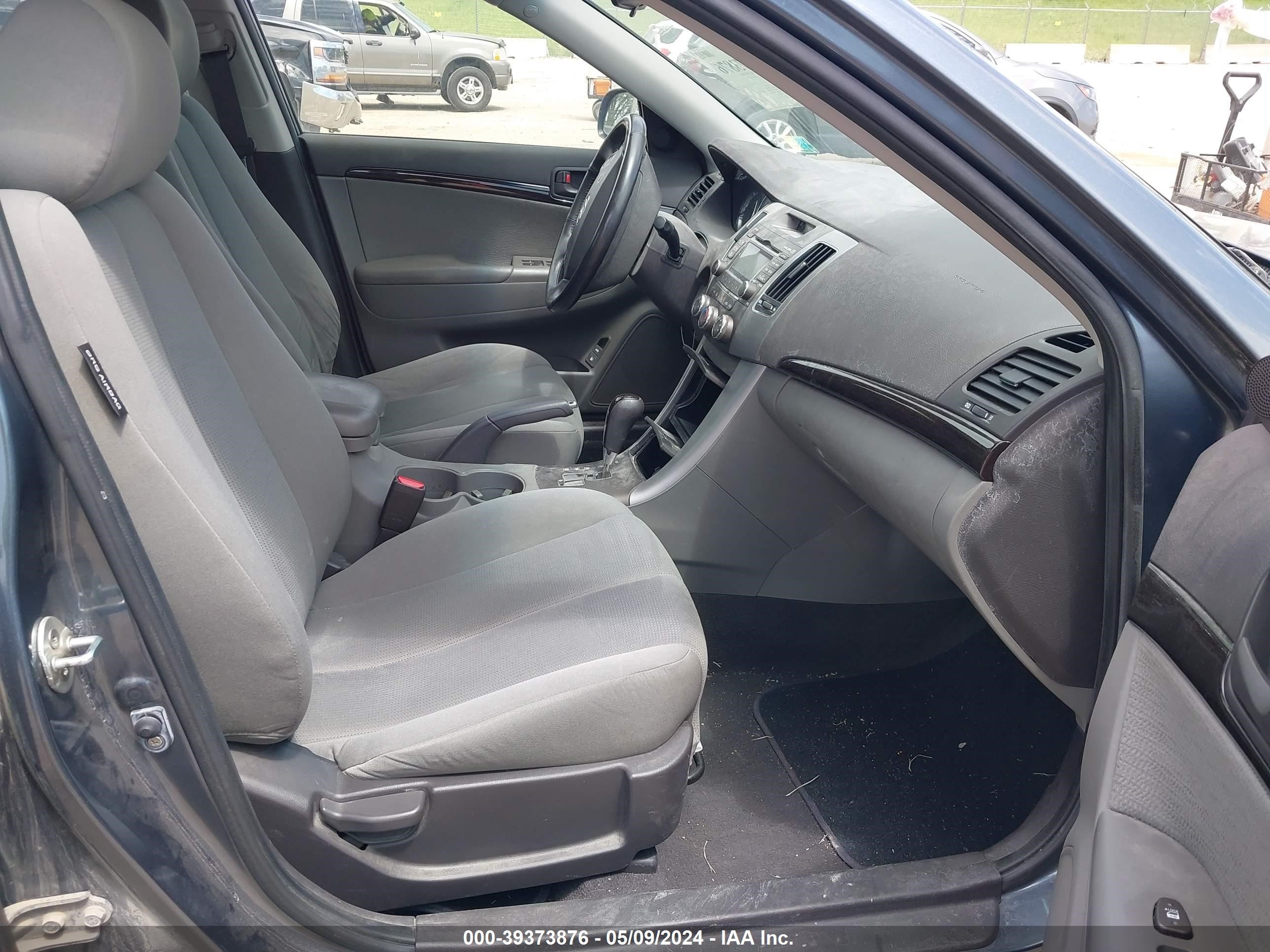 Photo 4 VIN: 5NPET46F49H457992 - HYUNDAI SONATA 