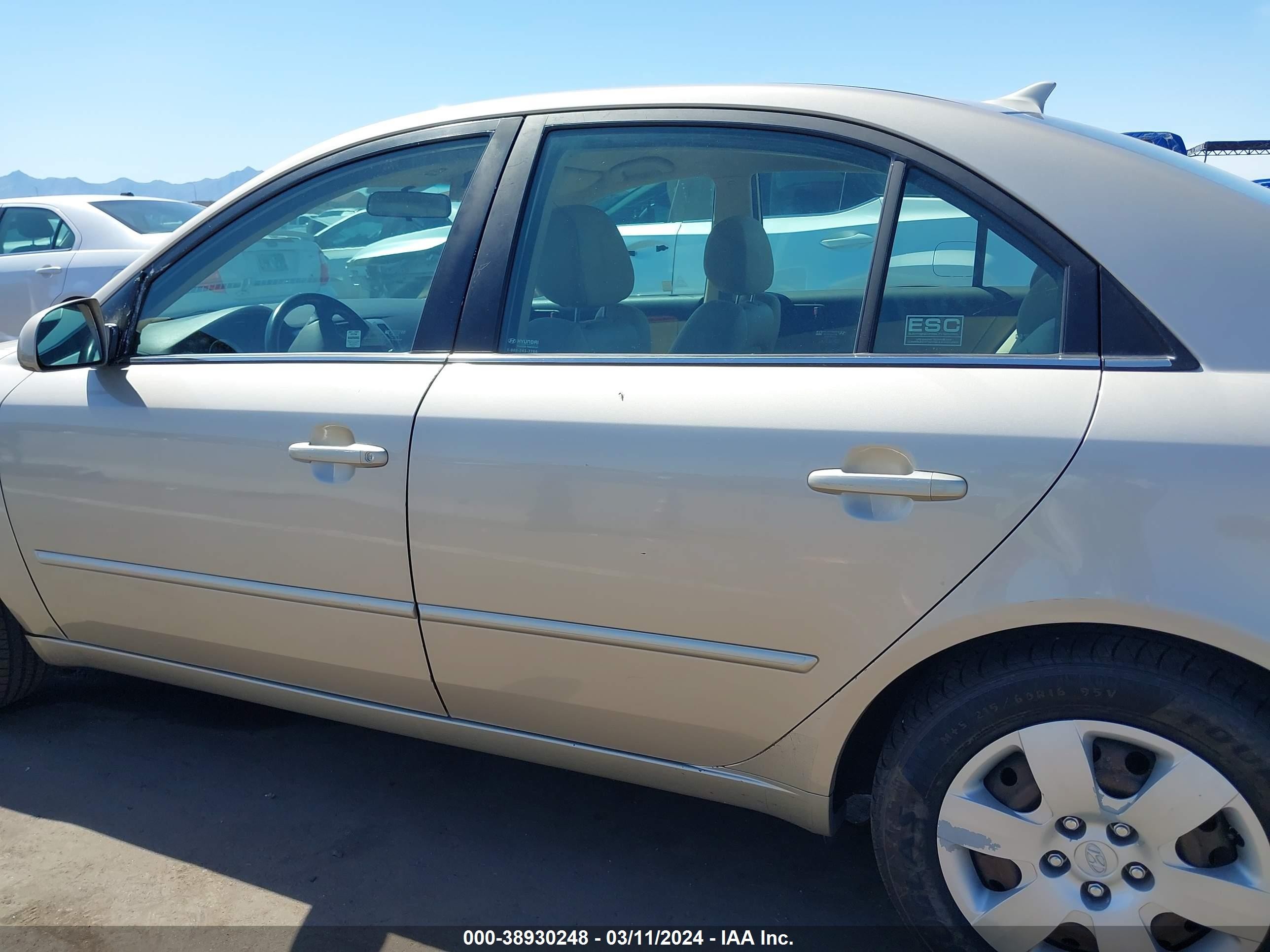 Photo 13 VIN: 5NPET46F69H453068 - HYUNDAI SONATA 