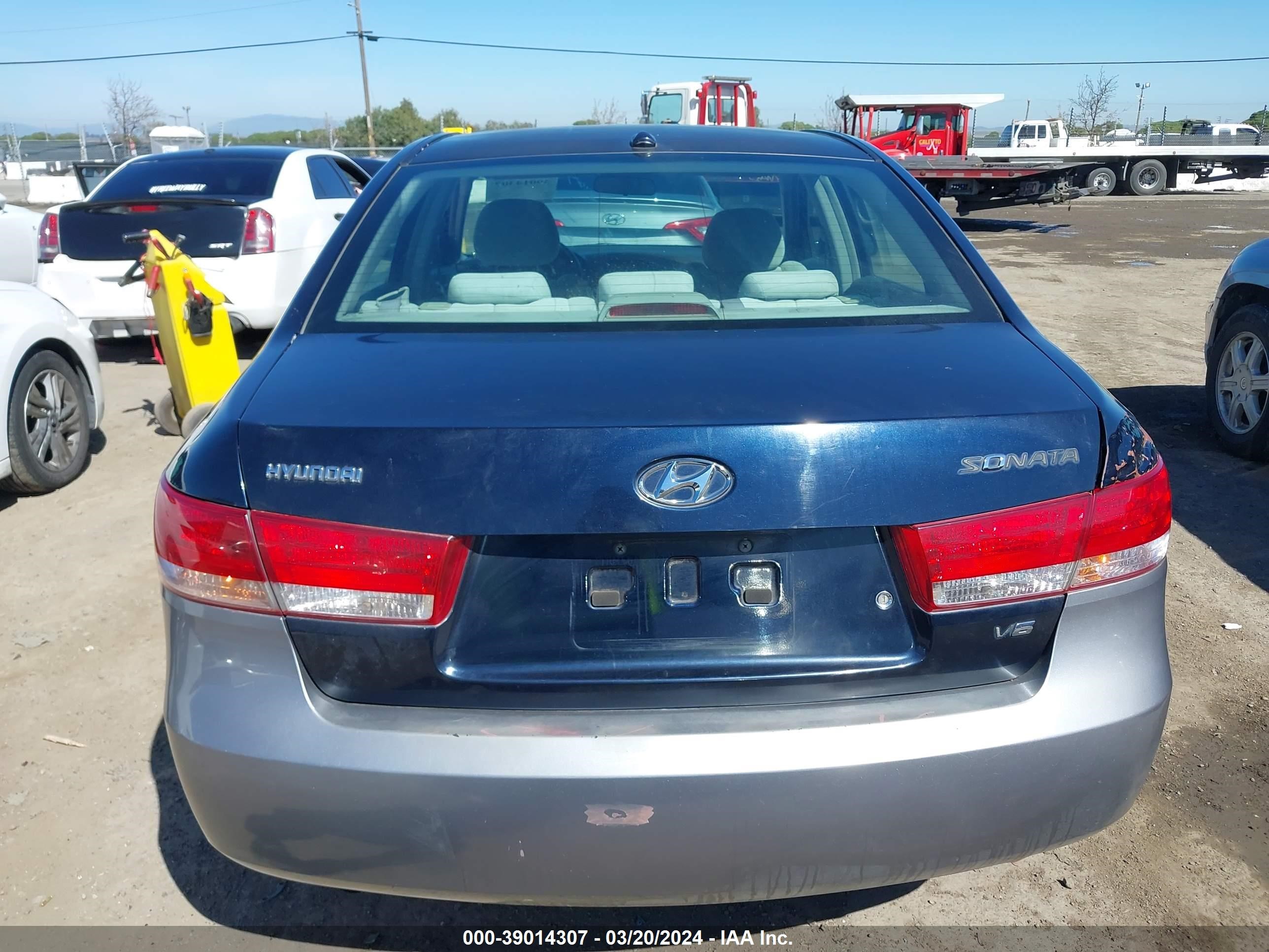 Photo 16 VIN: 5NPET46F78H344553 - HYUNDAI SONATA 