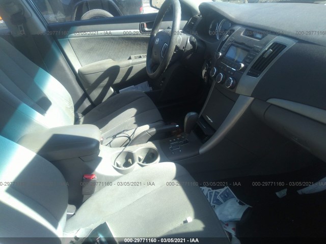 Photo 4 VIN: 5NPET4AC2AH590932 - HYUNDAI SONATA 