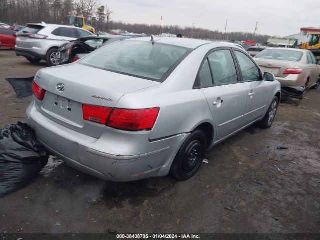 Photo 3 VIN: 5NPET4AC4AH586364 - HYUNDAI SONATA 