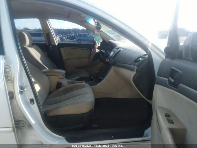 Photo 4 VIN: 5NPET4AC4AH588454 - HYUNDAI SONATA 