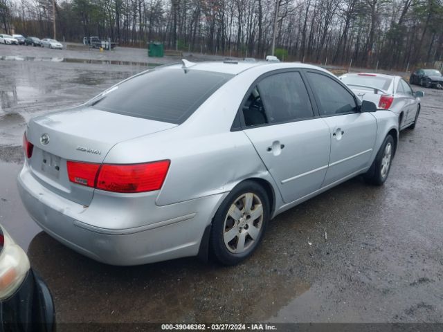 Photo 3 VIN: 5NPET4AC5AH648757 - HYUNDAI SONATA 