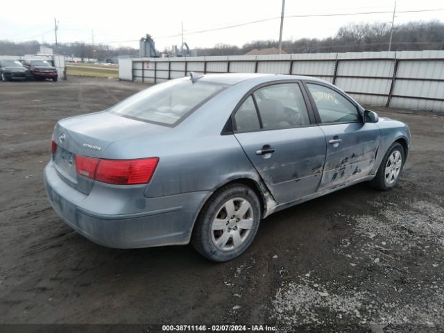 Photo 3 VIN: 5NPET4AC7AH584110 - HYUNDAI SONATA 