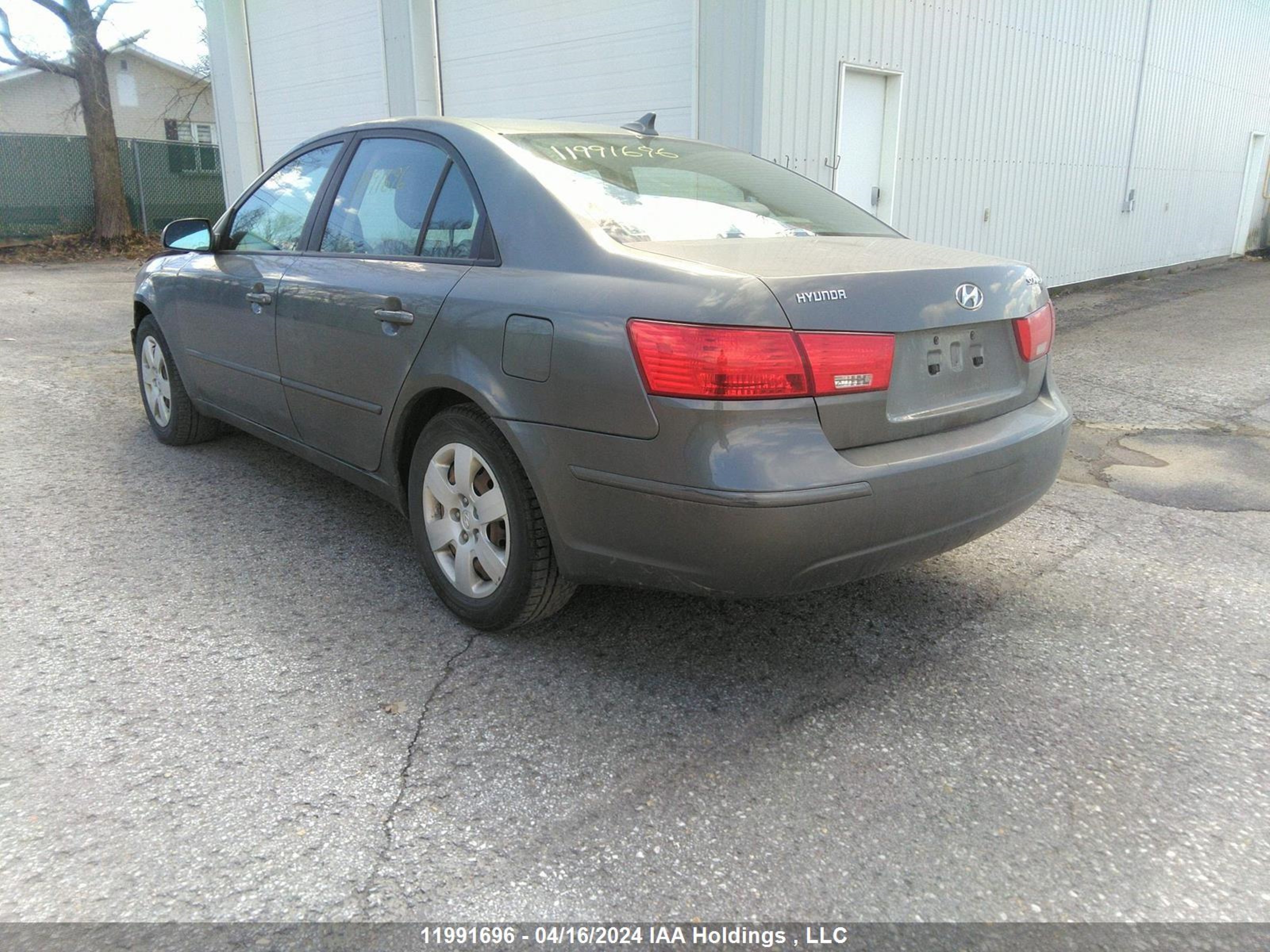 Photo 2 VIN: 5NPET4AC7AH629286 - HYUNDAI SONATA 