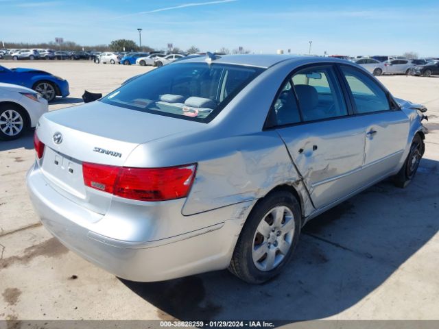 Photo 3 VIN: 5NPET4AC8AH577070 - HYUNDAI SONATA 