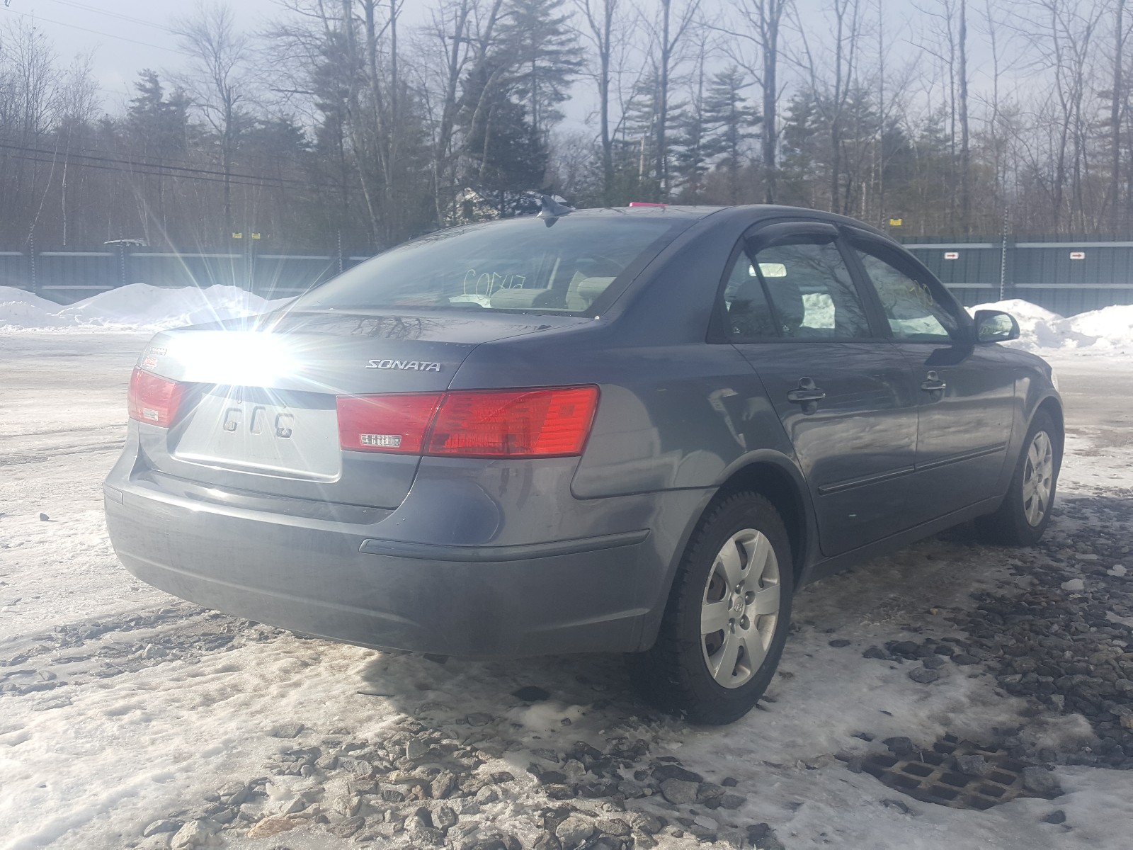 Photo 3 VIN: 5NPET4AC8AH618846 - HYUNDAI SONATA GLS 