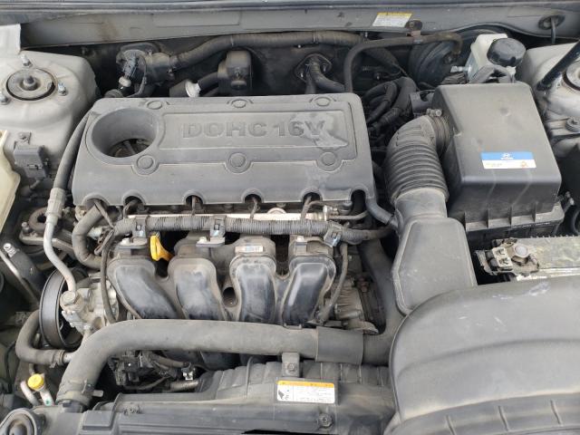 Photo 6 VIN: 5NPET4AC8AH632861 - HYUNDAI SONATA GLS 