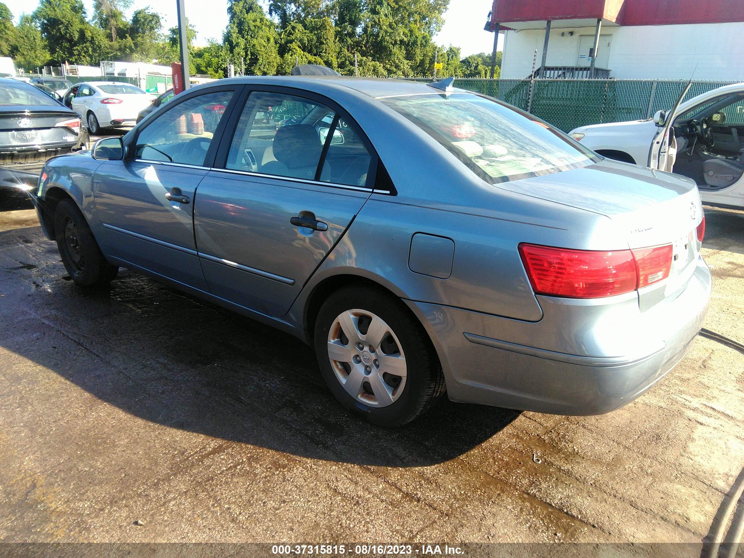 Photo 2 VIN: 5NPET4AC8AH641057 - HYUNDAI SONATA 