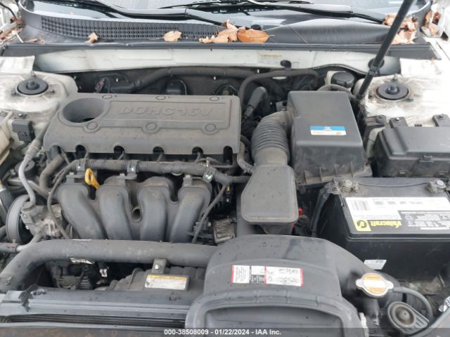 Photo 9 VIN: 5NPET4AC9AH640239 - HYUNDAI SONATA 