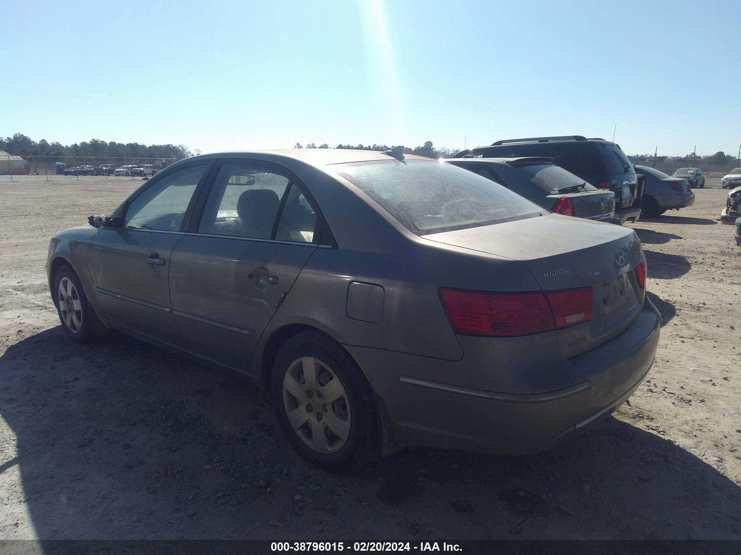 Photo 2 VIN: 5NPET4AC9AH642265 - HYUNDAI SONATA 