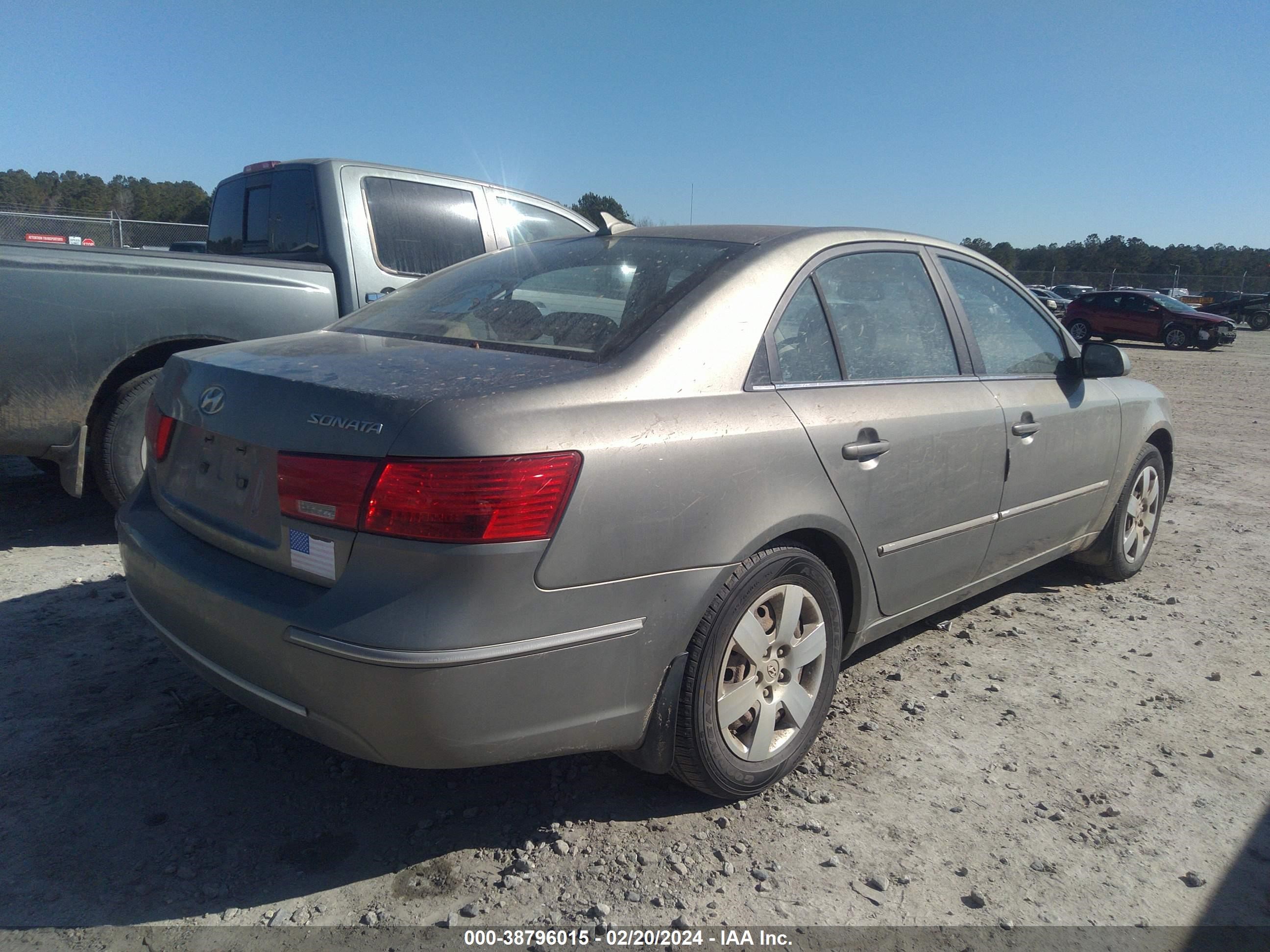 Photo 3 VIN: 5NPET4AC9AH642265 - HYUNDAI SONATA 