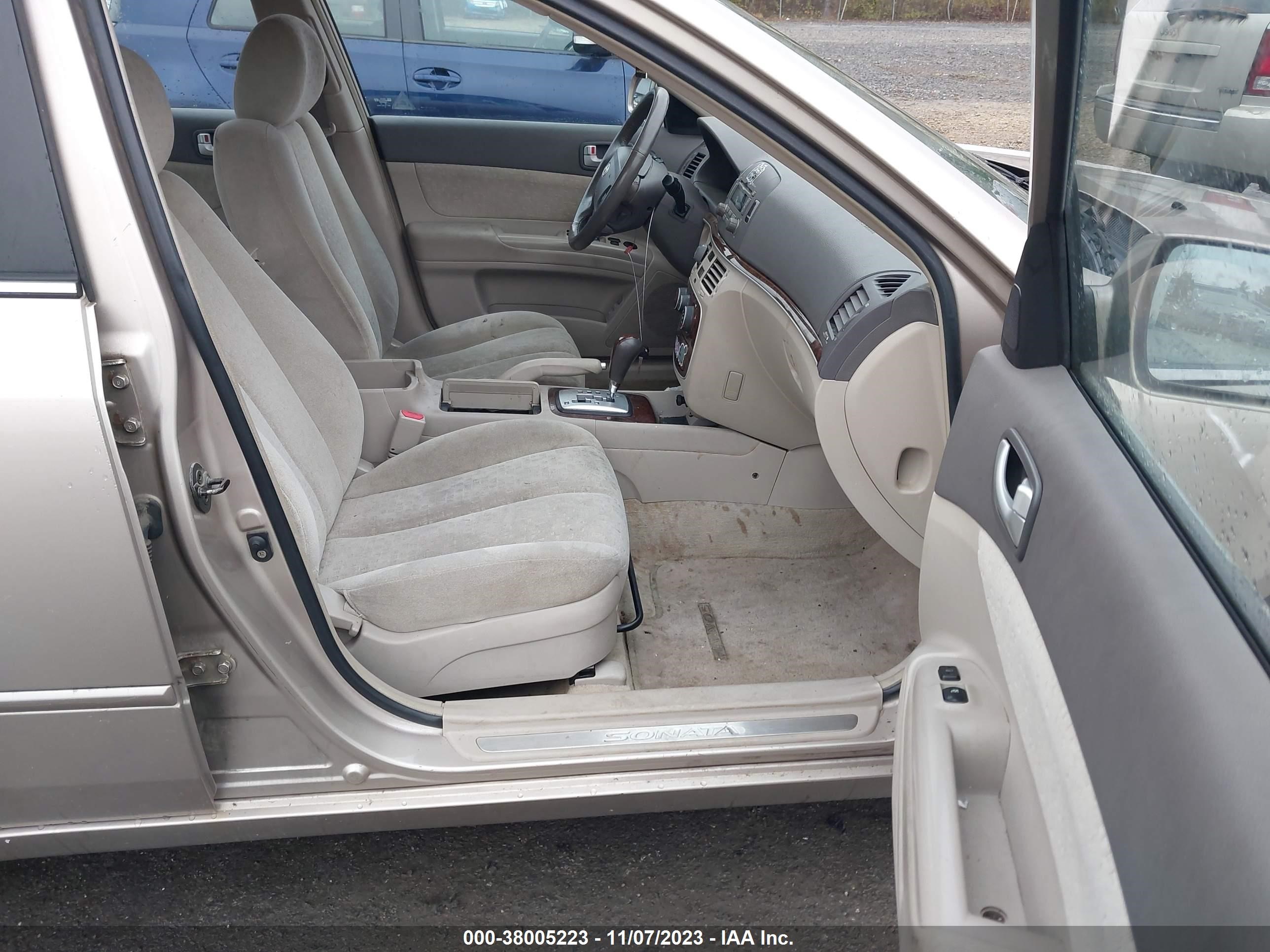 Photo 4 VIN: 5NPEU46C26H166860 - HYUNDAI SONATA 