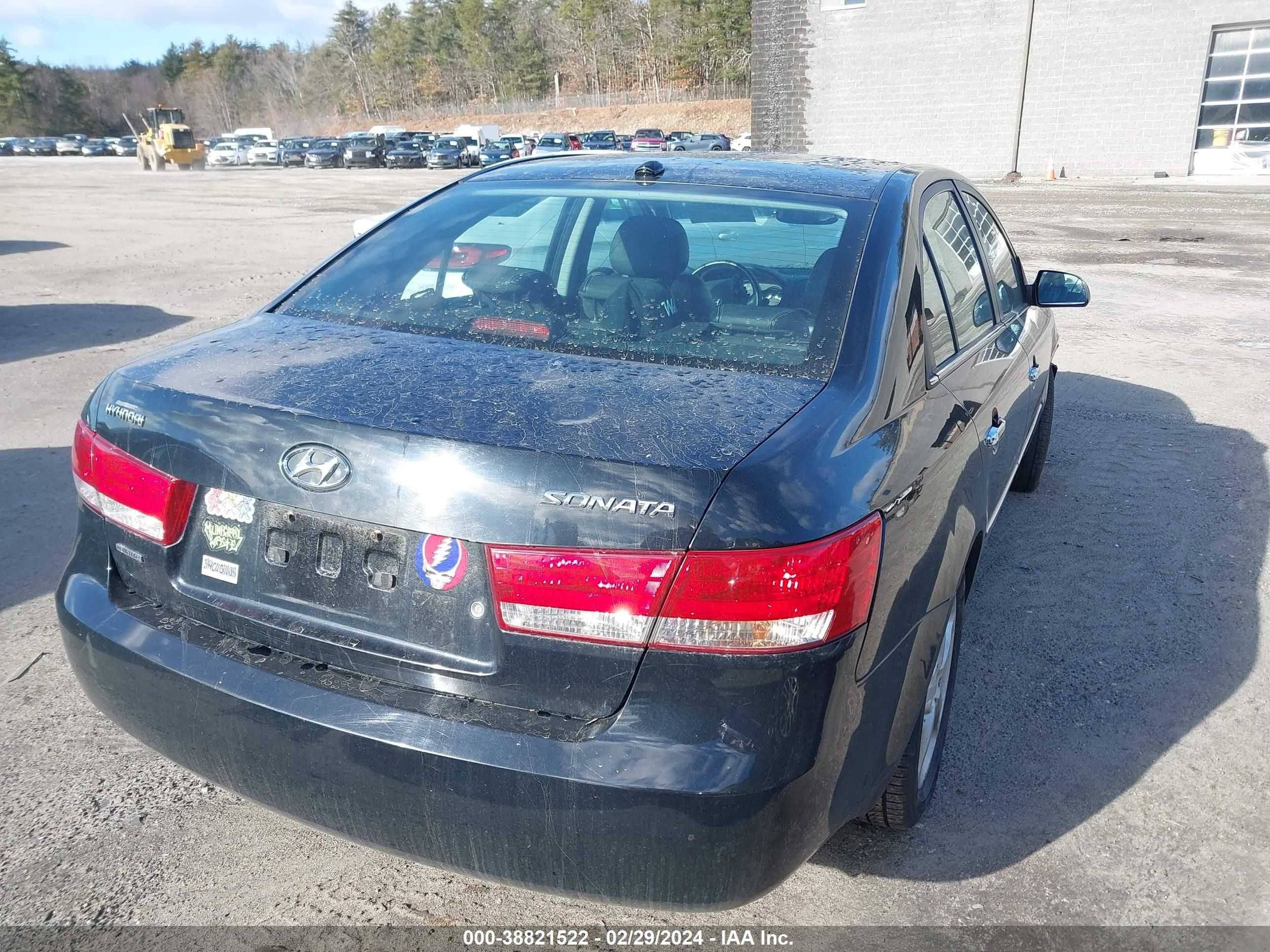 Photo 3 VIN: 5NPEU46C88H319048 - HYUNDAI SONATA 