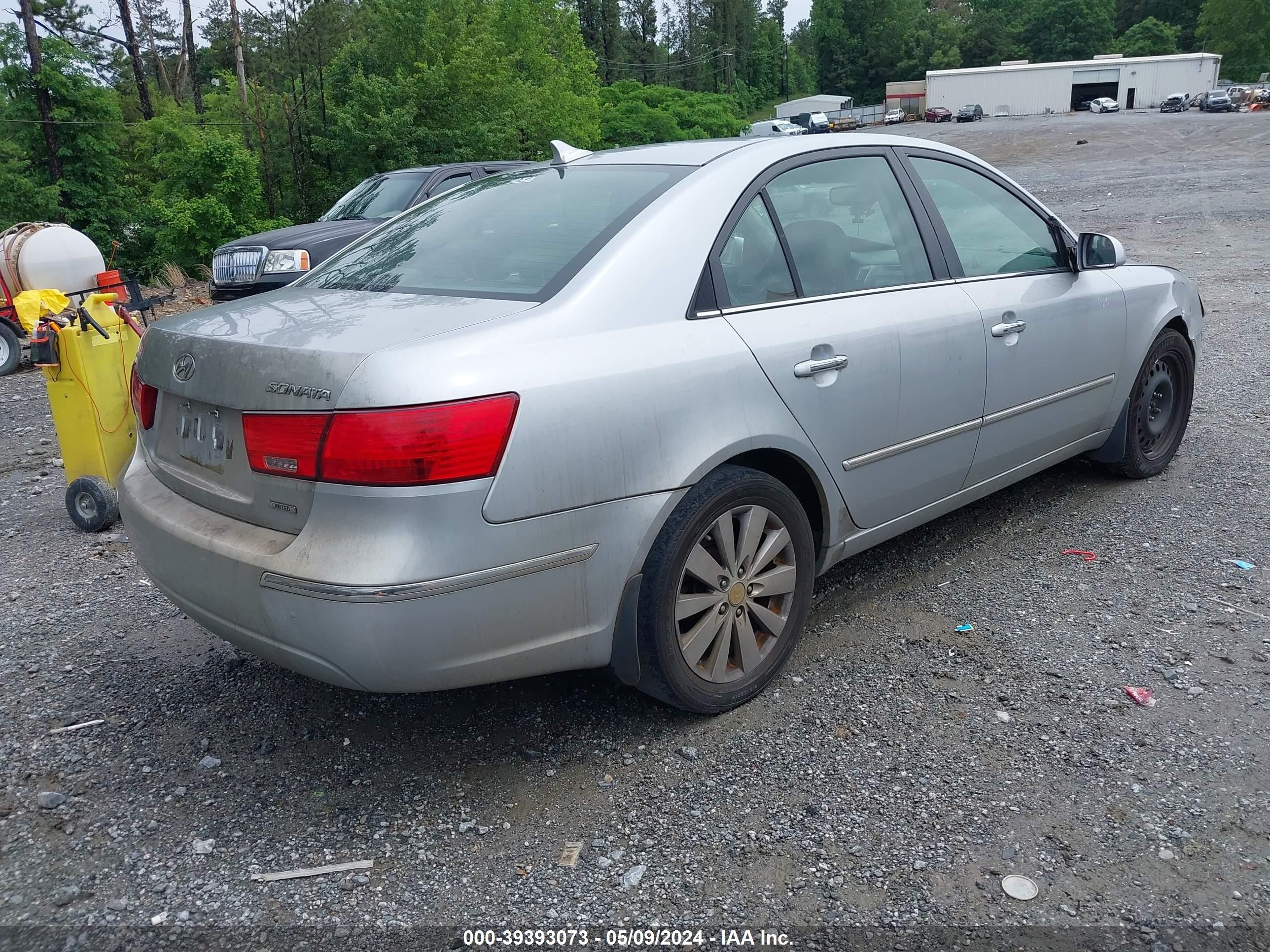 Photo 3 VIN: 5NPEU46C89H556639 - HYUNDAI SONATA 