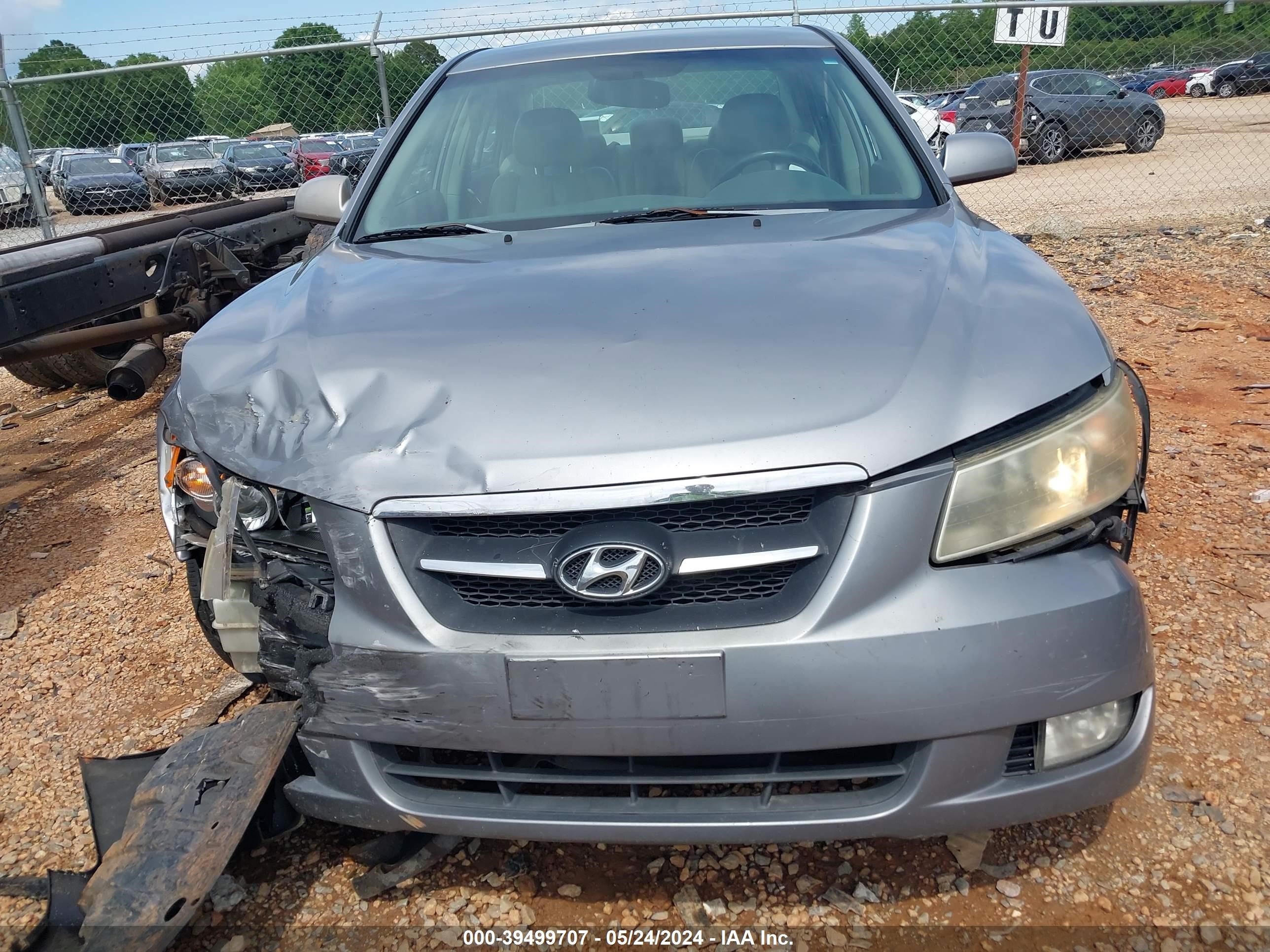 Photo 11 VIN: 5NPEU46CX8H315454 - HYUNDAI SONATA 