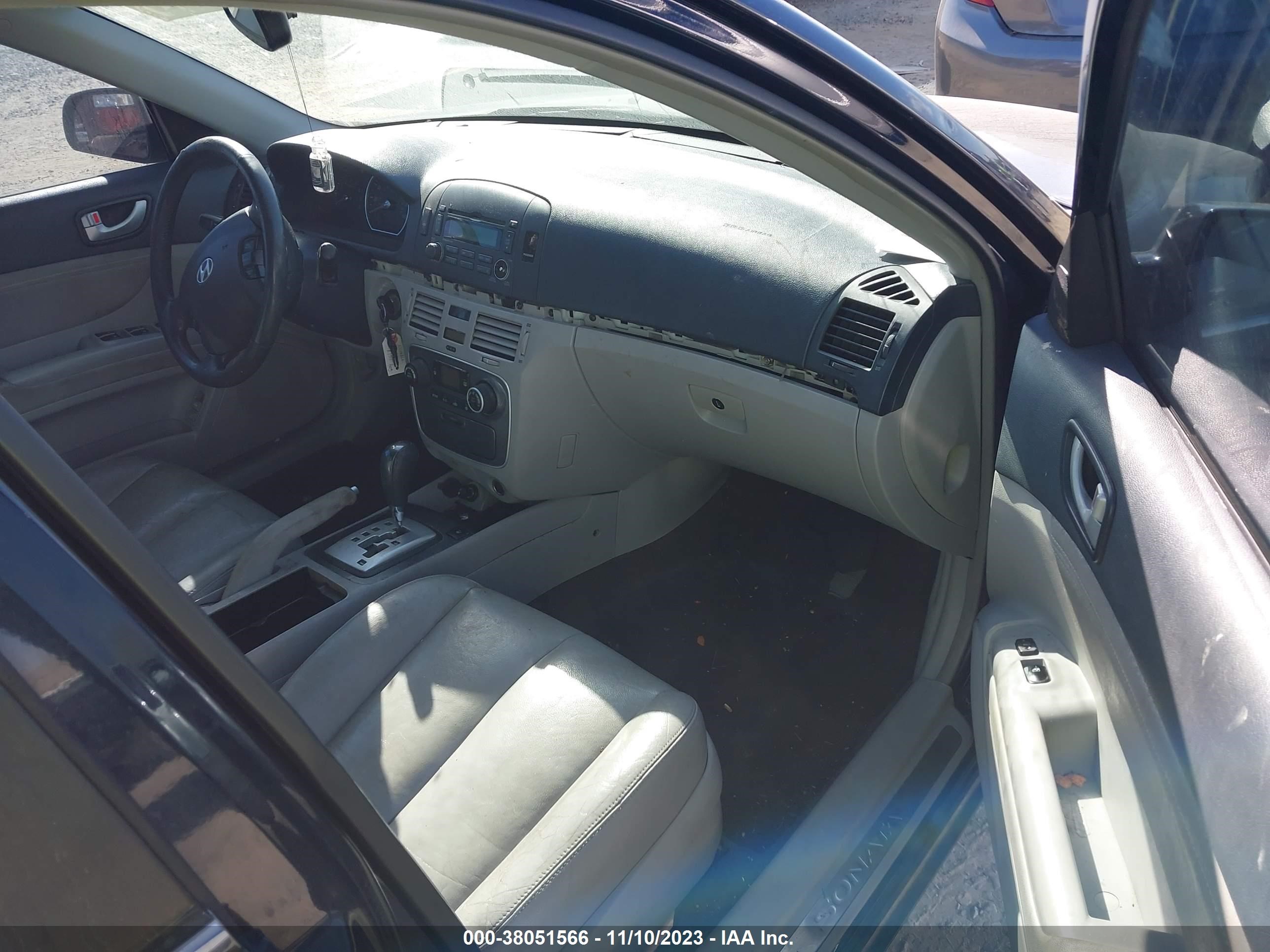 Photo 4 VIN: 5NPEU46F06H044847 - HYUNDAI SONATA 