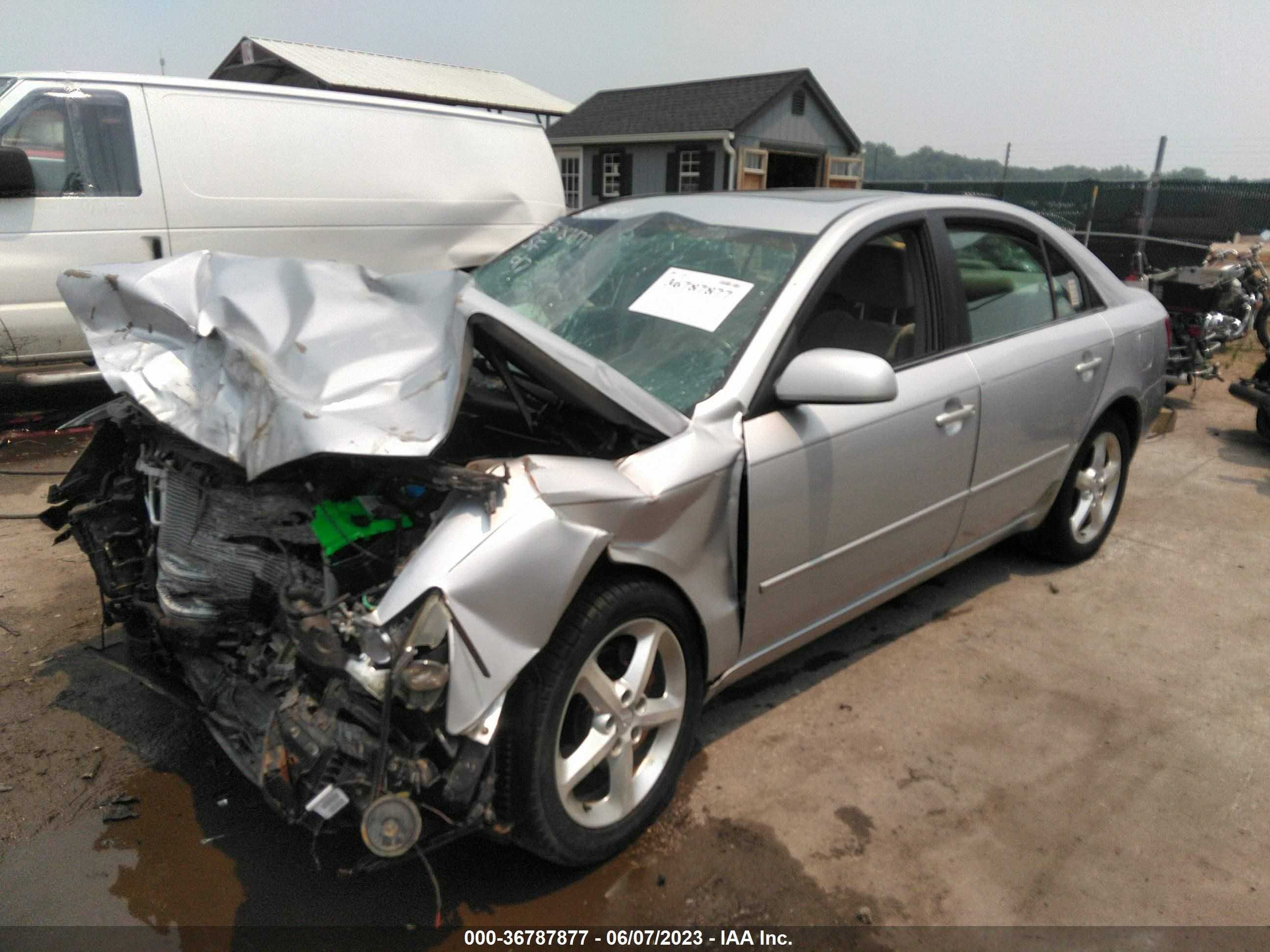 Photo 1 VIN: 5NPEU46F16H052570 - HYUNDAI SONATA 