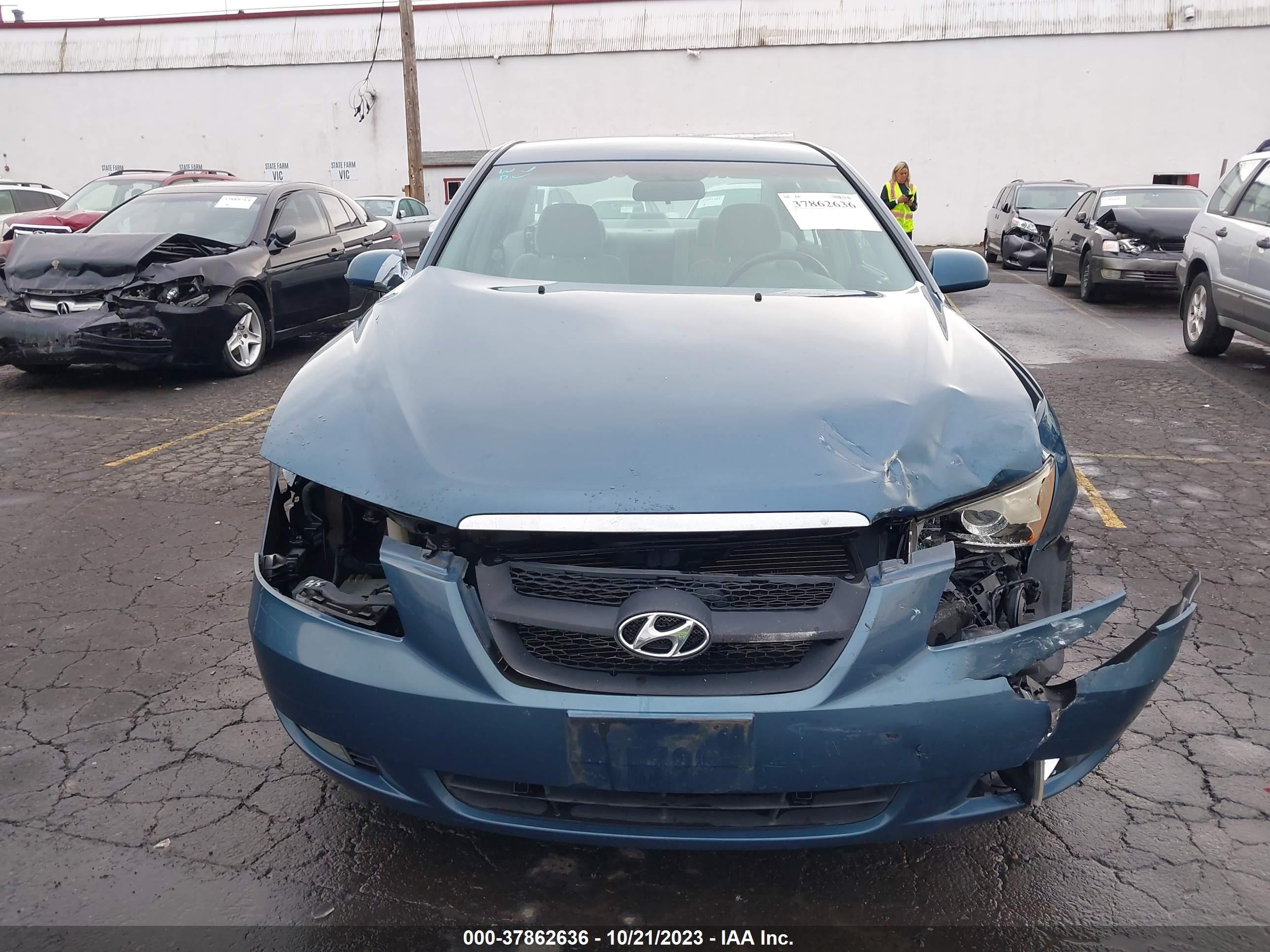 Photo 11 VIN: 5NPEU46F16H128997 - HYUNDAI SONATA 