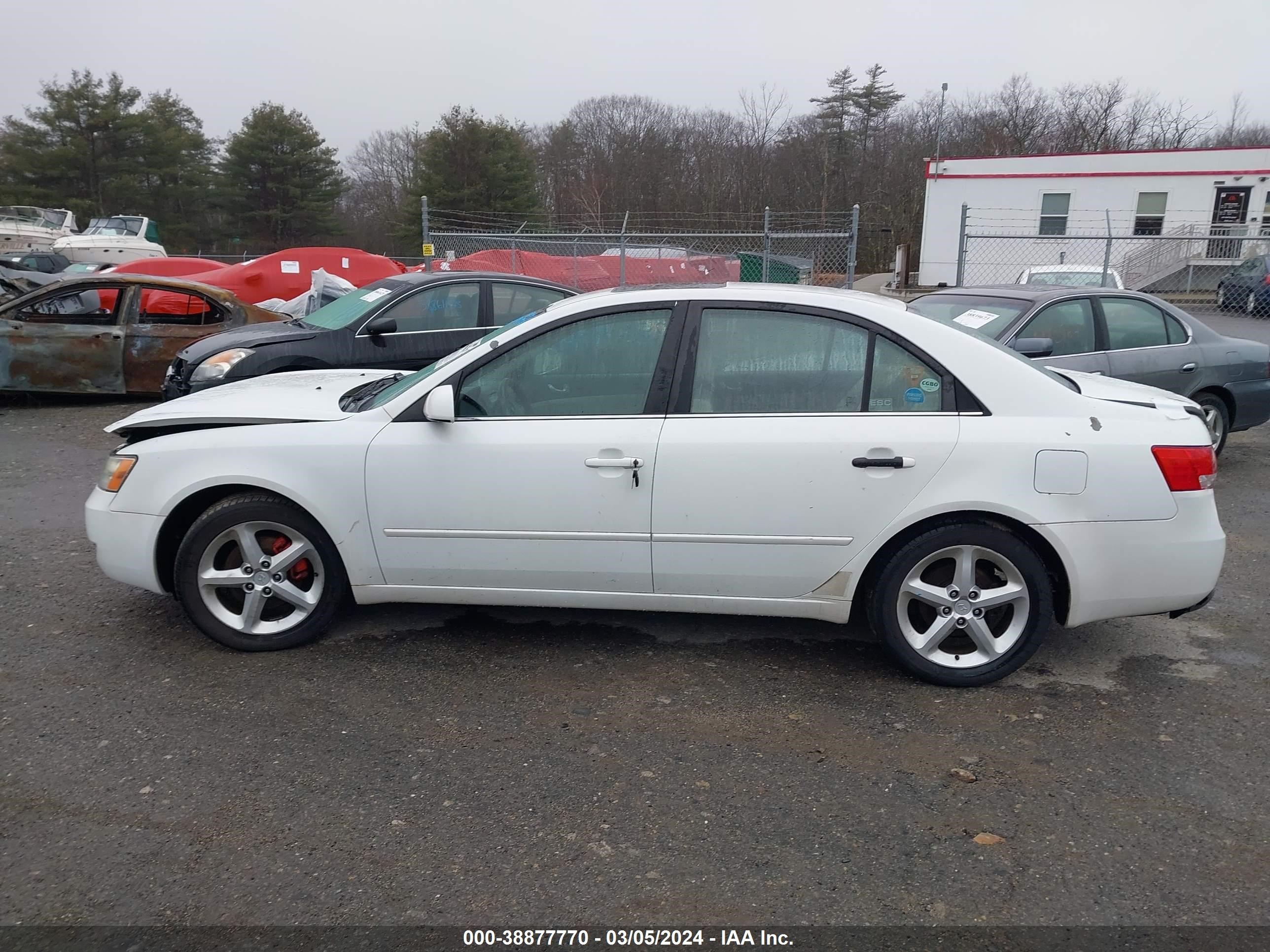 Photo 14 VIN: 5NPEU46F17H181667 - HYUNDAI SONATA 