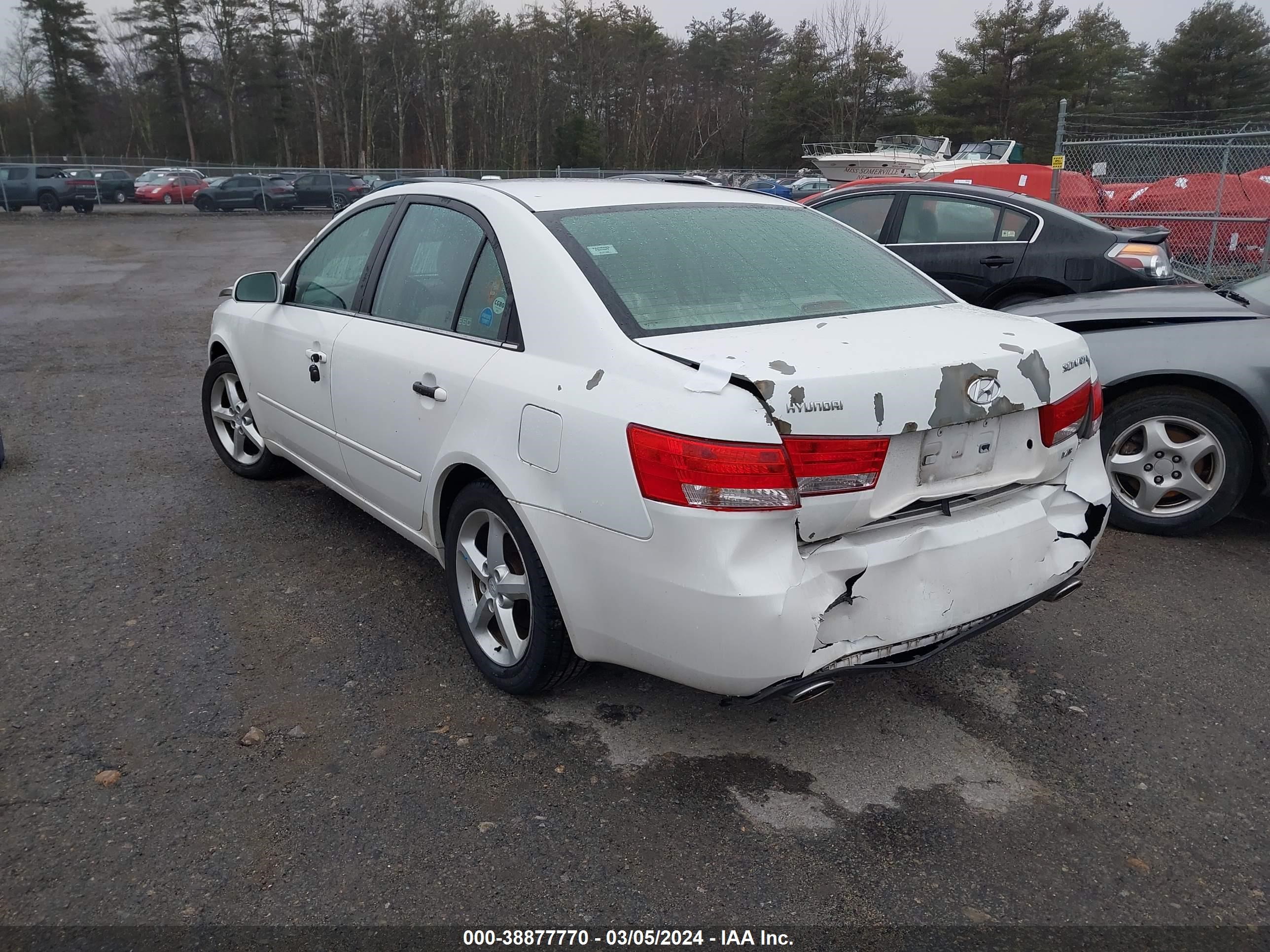 Photo 2 VIN: 5NPEU46F17H181667 - HYUNDAI SONATA 