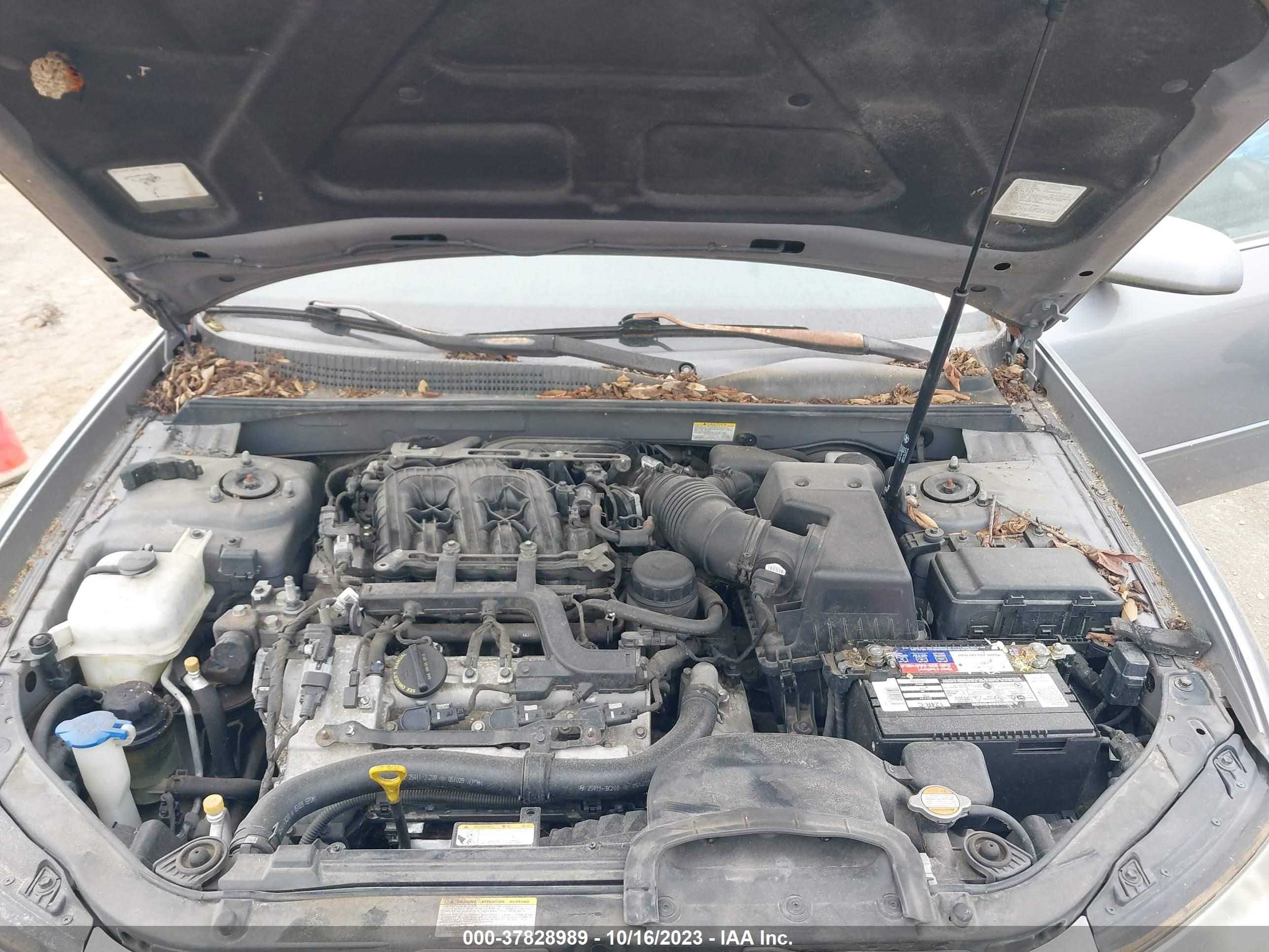 Photo 9 VIN: 5NPEU46F27H172363 - HYUNDAI SONATA 