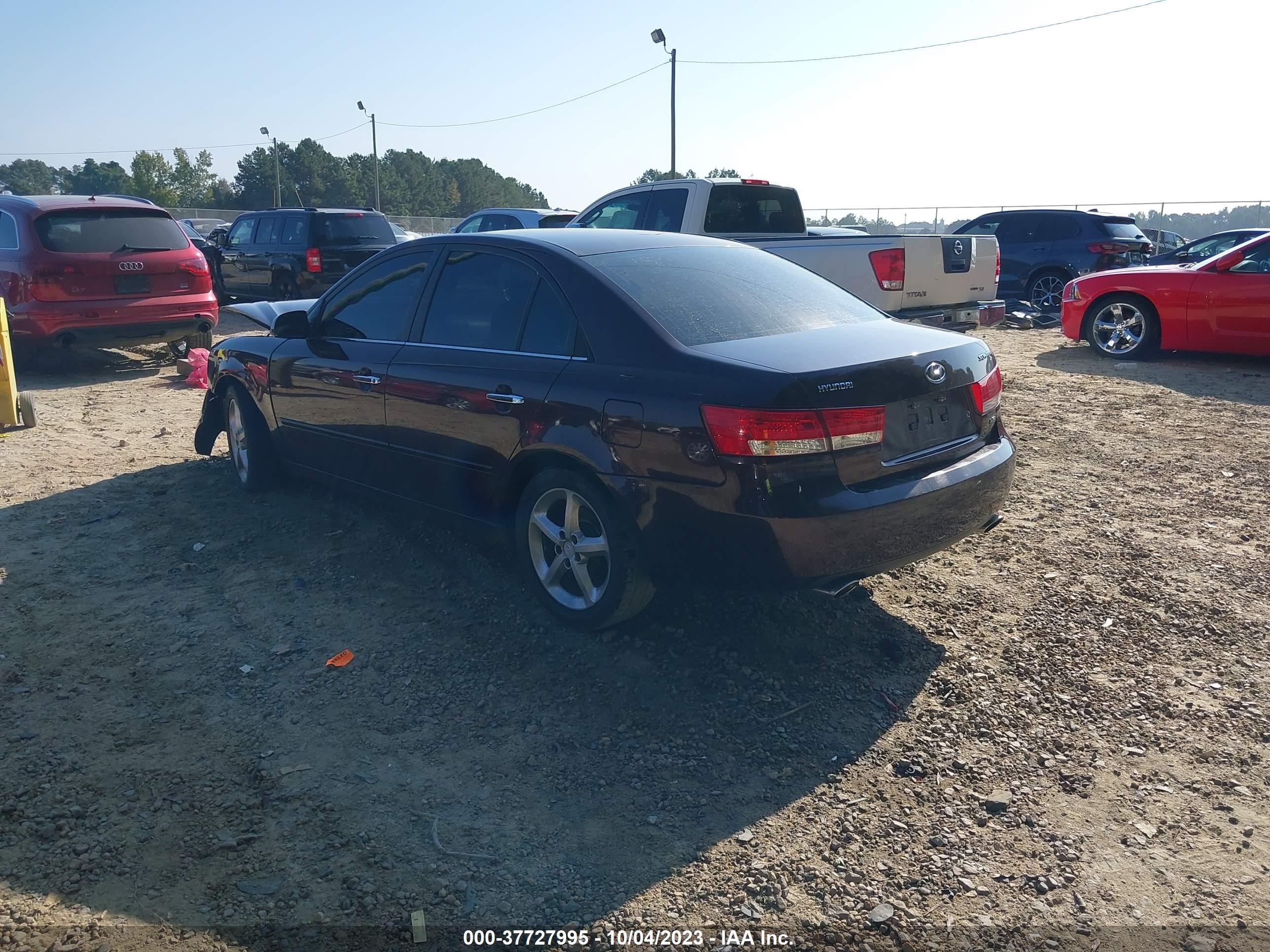 Photo 2 VIN: 5NPEU46F36H057401 - HYUNDAI SONATA 