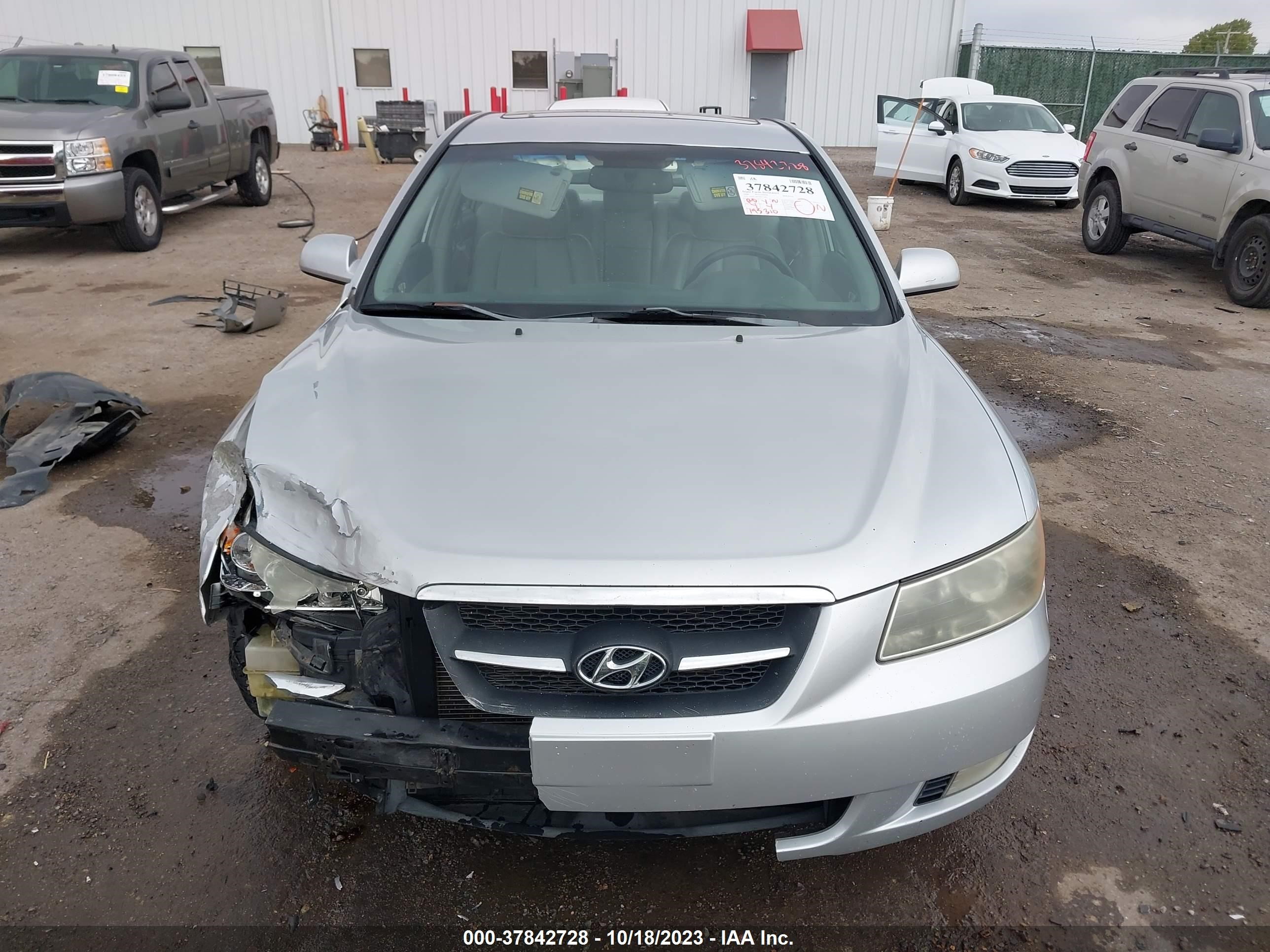 Photo 11 VIN: 5NPEU46F38H355482 - HYUNDAI SONATA 