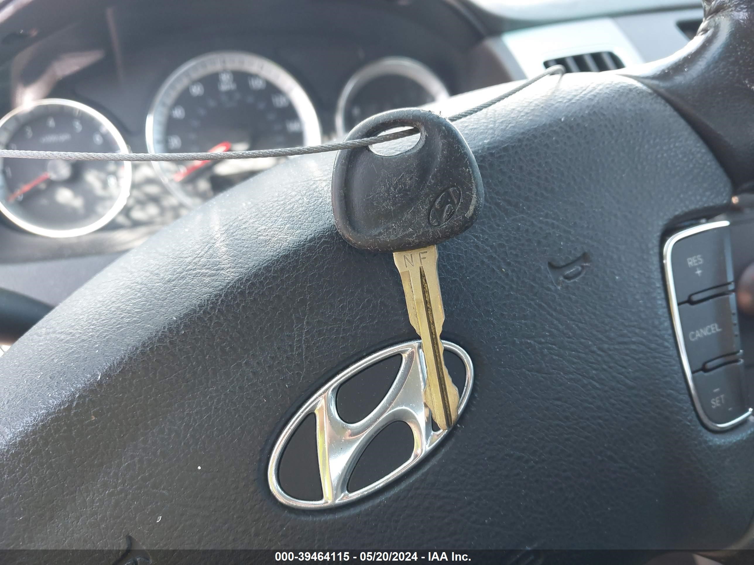 Photo 10 VIN: 5NPEU46F39H451713 - HYUNDAI SONATA 