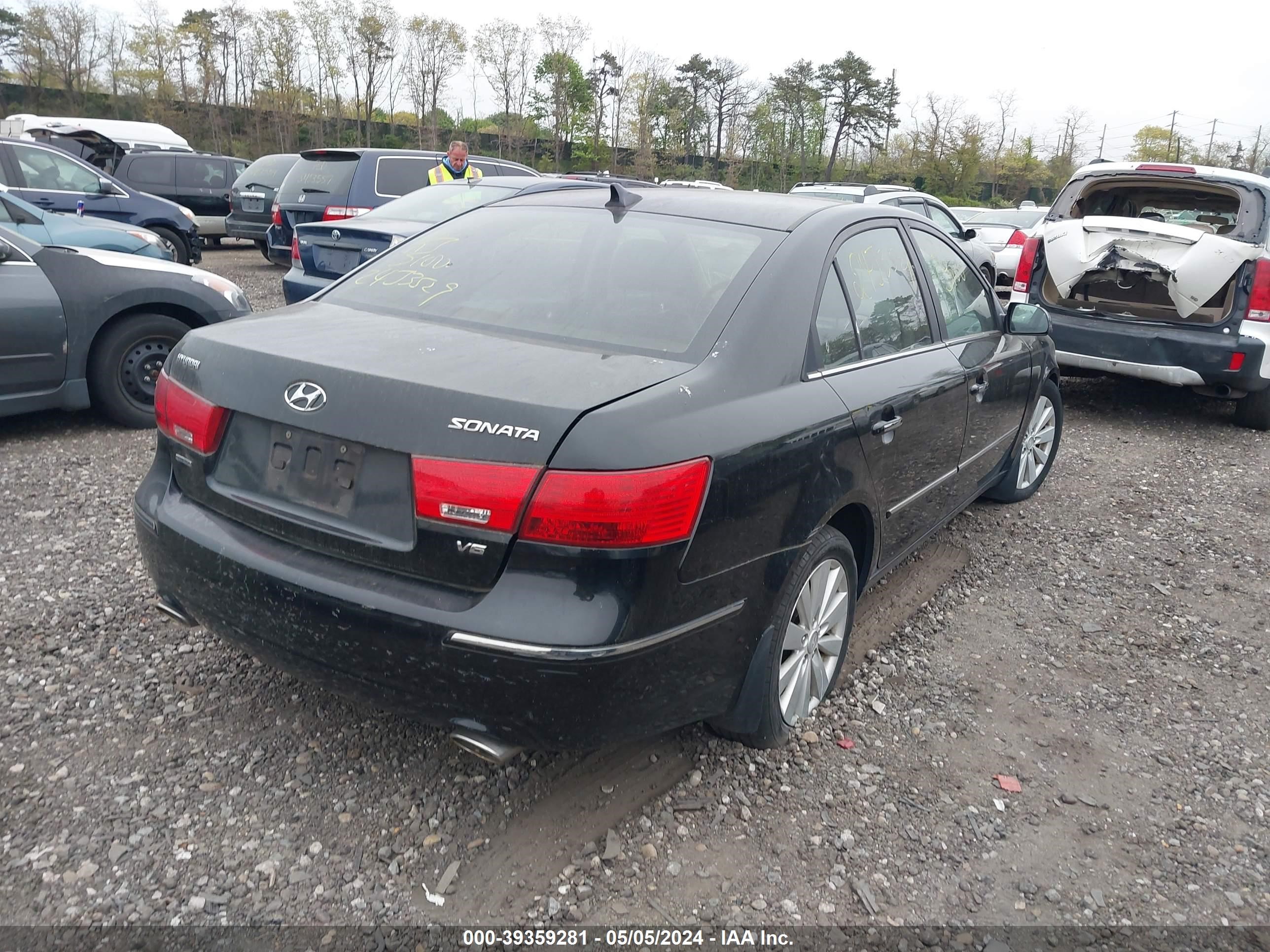 Photo 3 VIN: 5NPEU46F39H574153 - HYUNDAI SONATA 