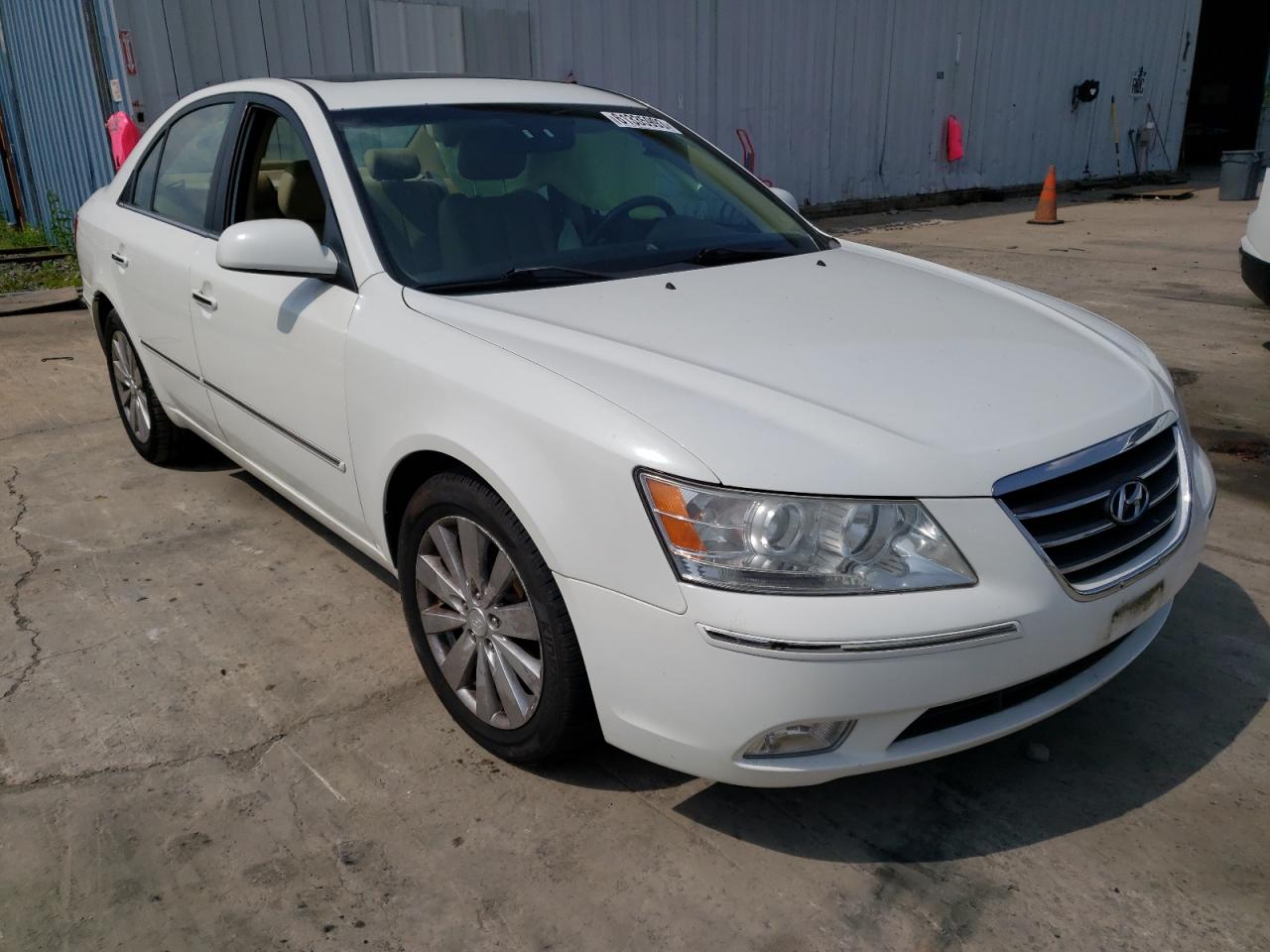 Photo 3 VIN: 5NPEU46F49H430272 - HYUNDAI SONATA 