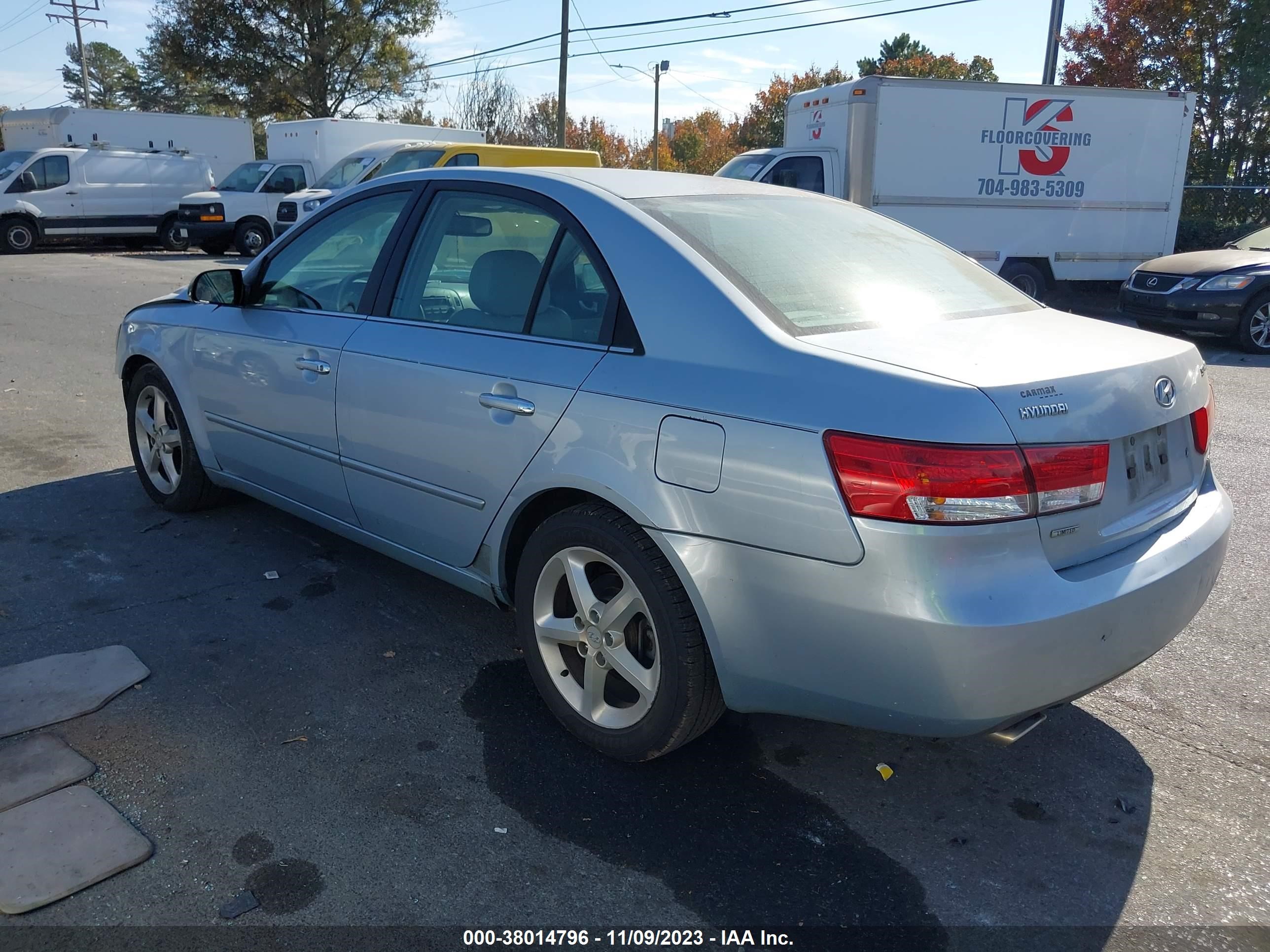 Photo 2 VIN: 5NPEU46F57H207395 - HYUNDAI SONATA 