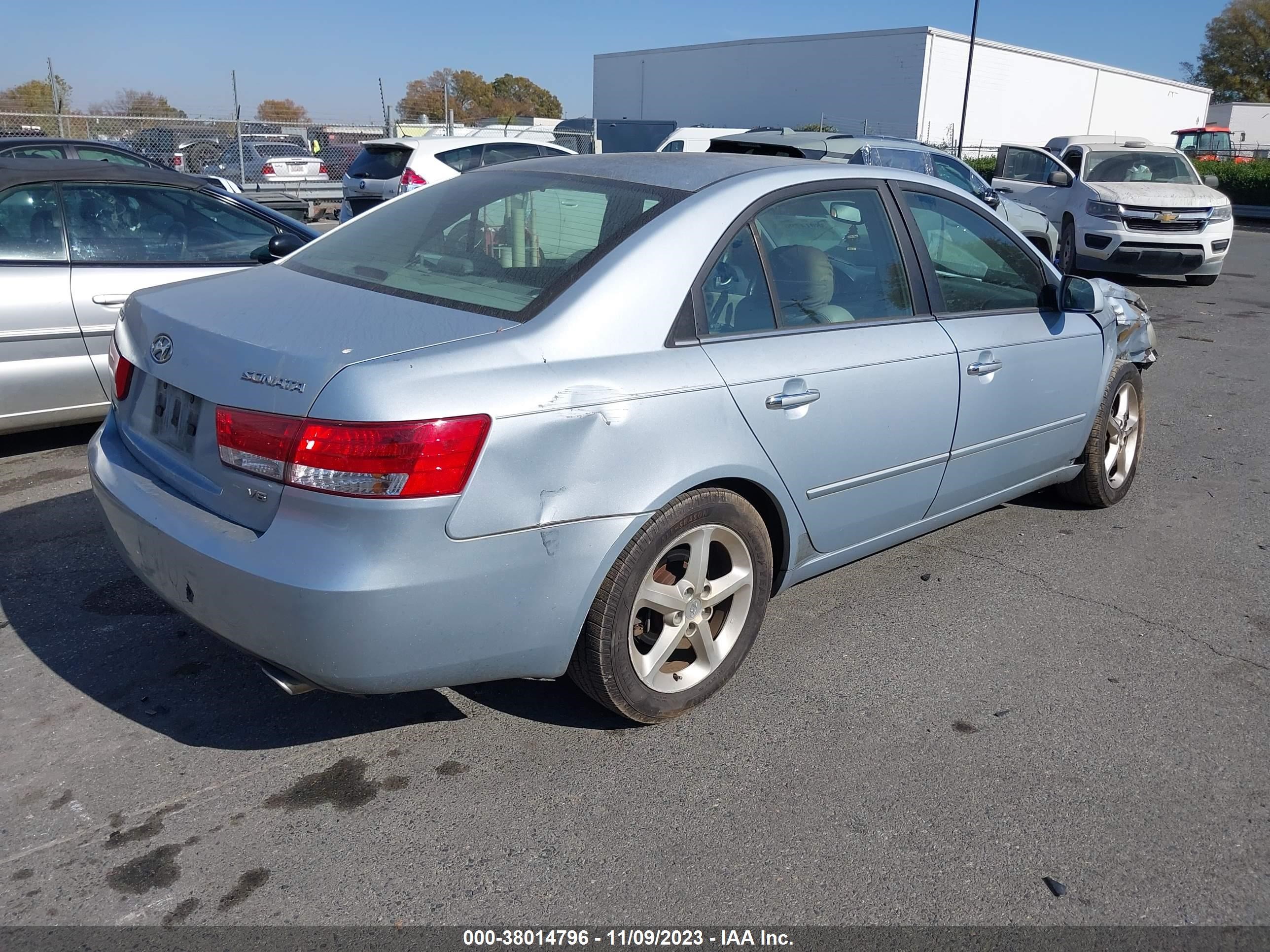 Photo 3 VIN: 5NPEU46F57H207395 - HYUNDAI SONATA 