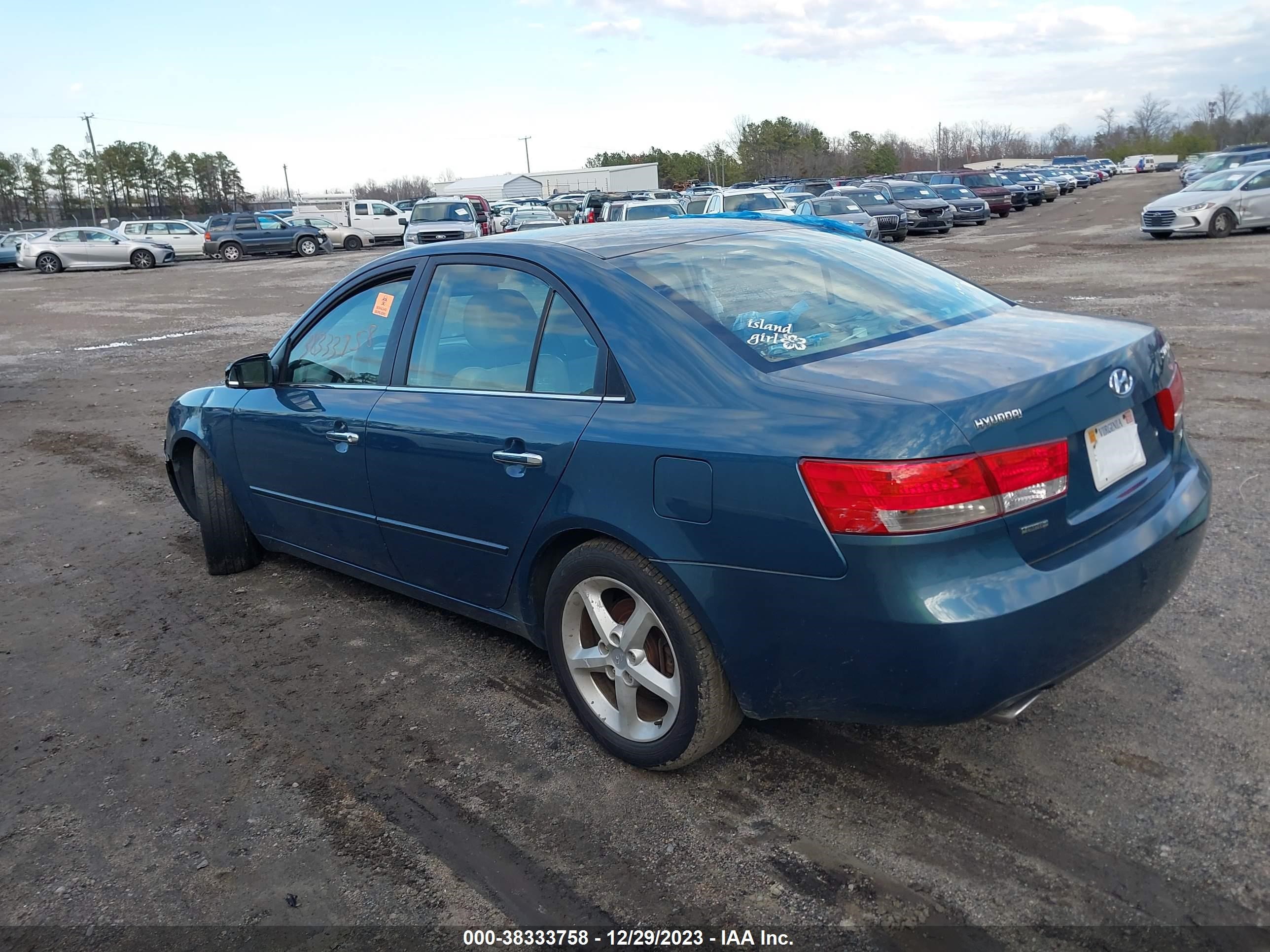 Photo 2 VIN: 5NPEU46F57H207963 - HYUNDAI SONATA 