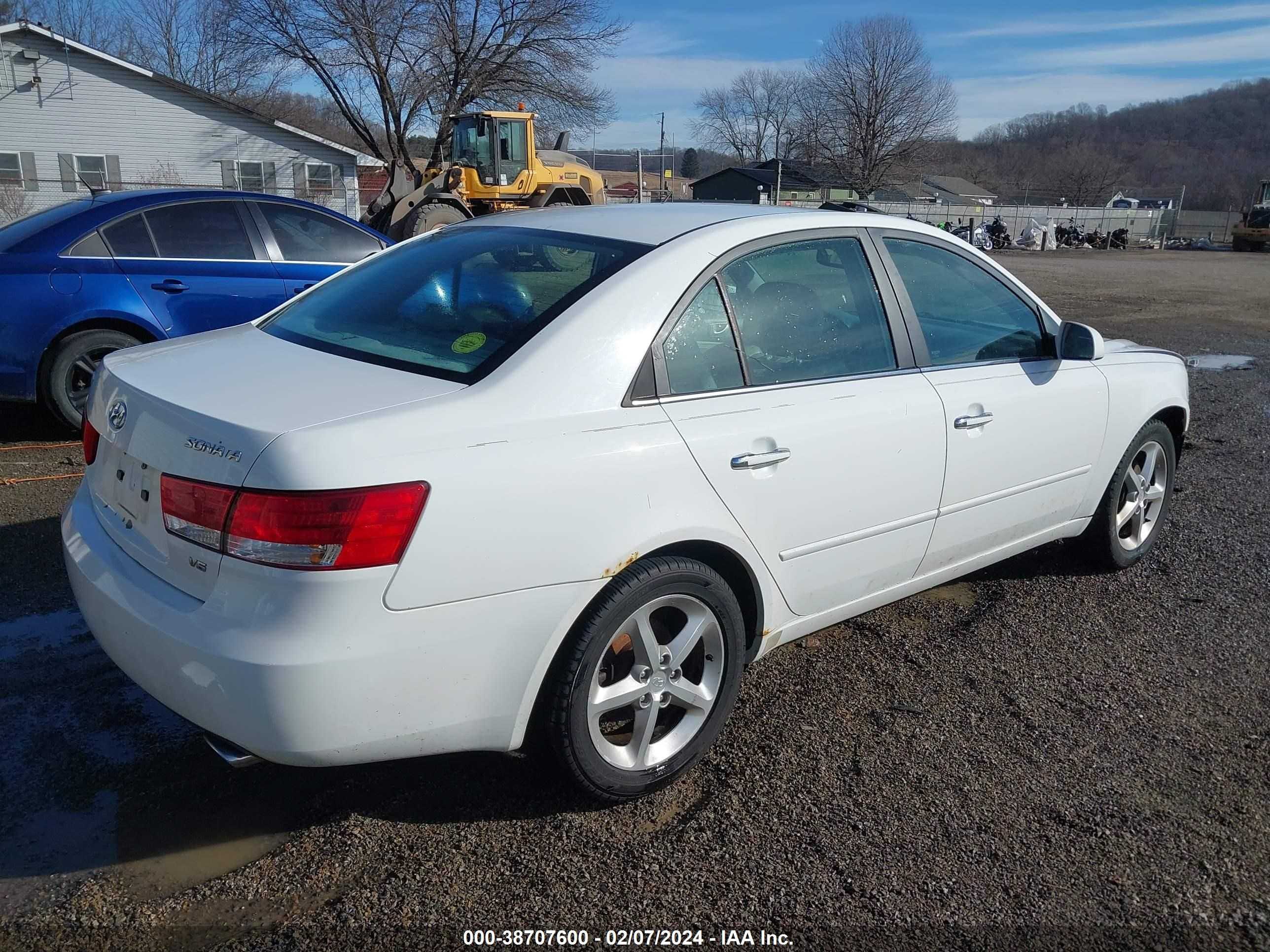 Photo 3 VIN: 5NPEU46F66H109216 - HYUNDAI SONATA 