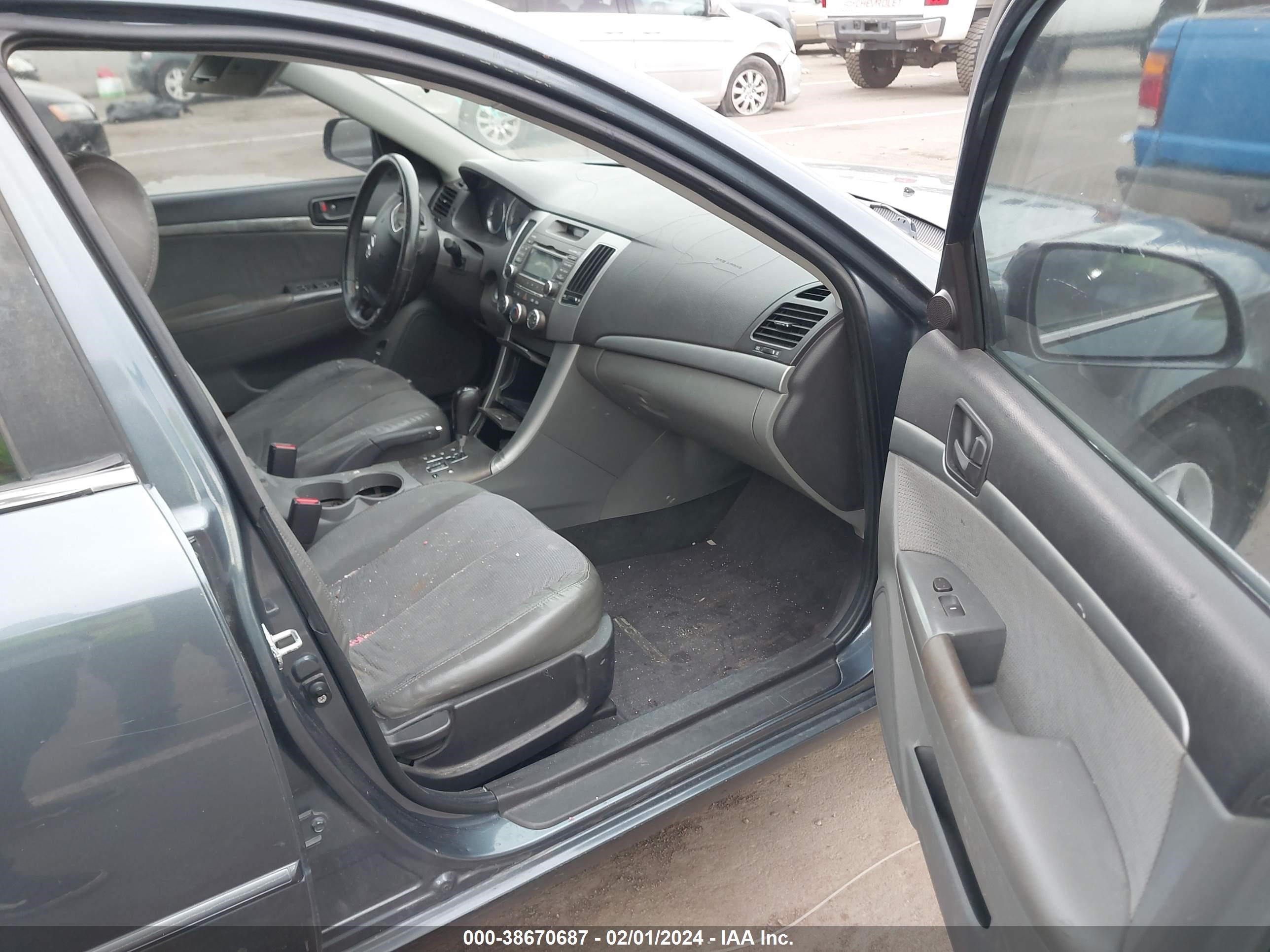 Photo 4 VIN: 5NPEU46F69H472488 - HYUNDAI SONATA 