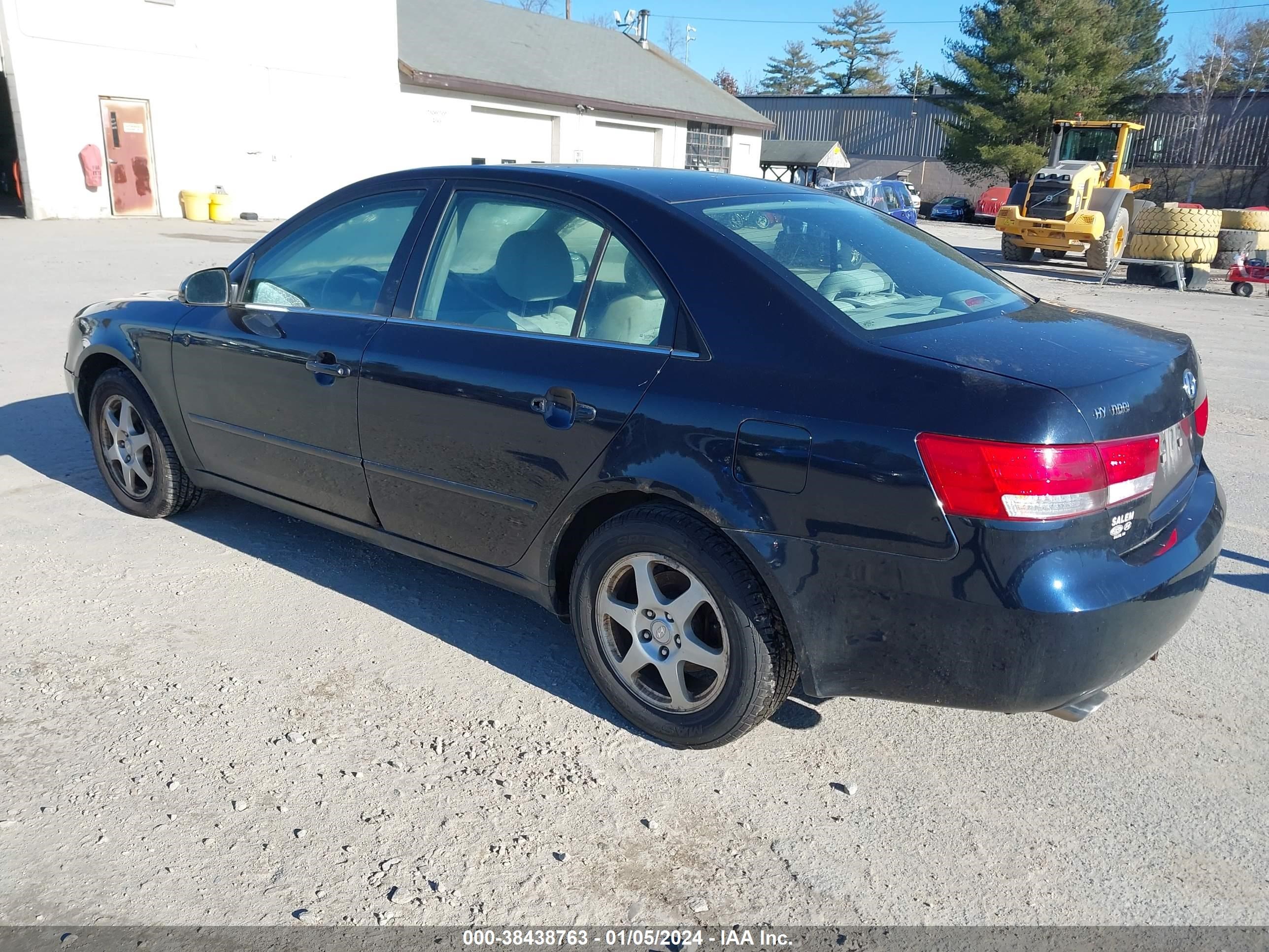 Photo 2 VIN: 5NPEU46F76H105465 - HYUNDAI SONATA 